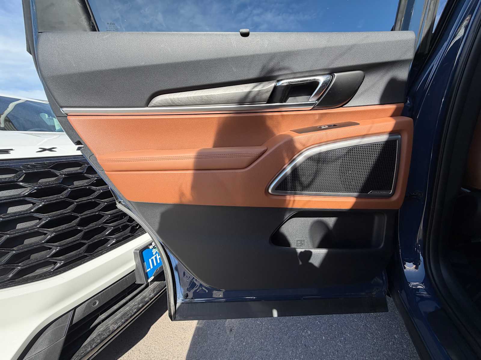 Thumbnail: 2025 Kia Telluride - 22