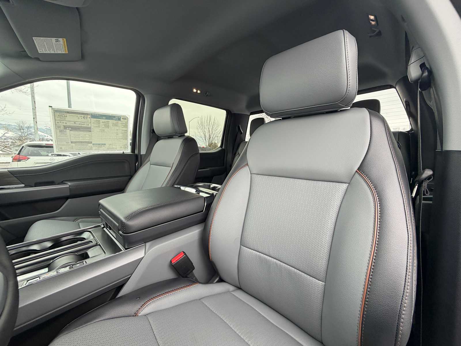 2025 Ford F-150 Lariat - Photo 13