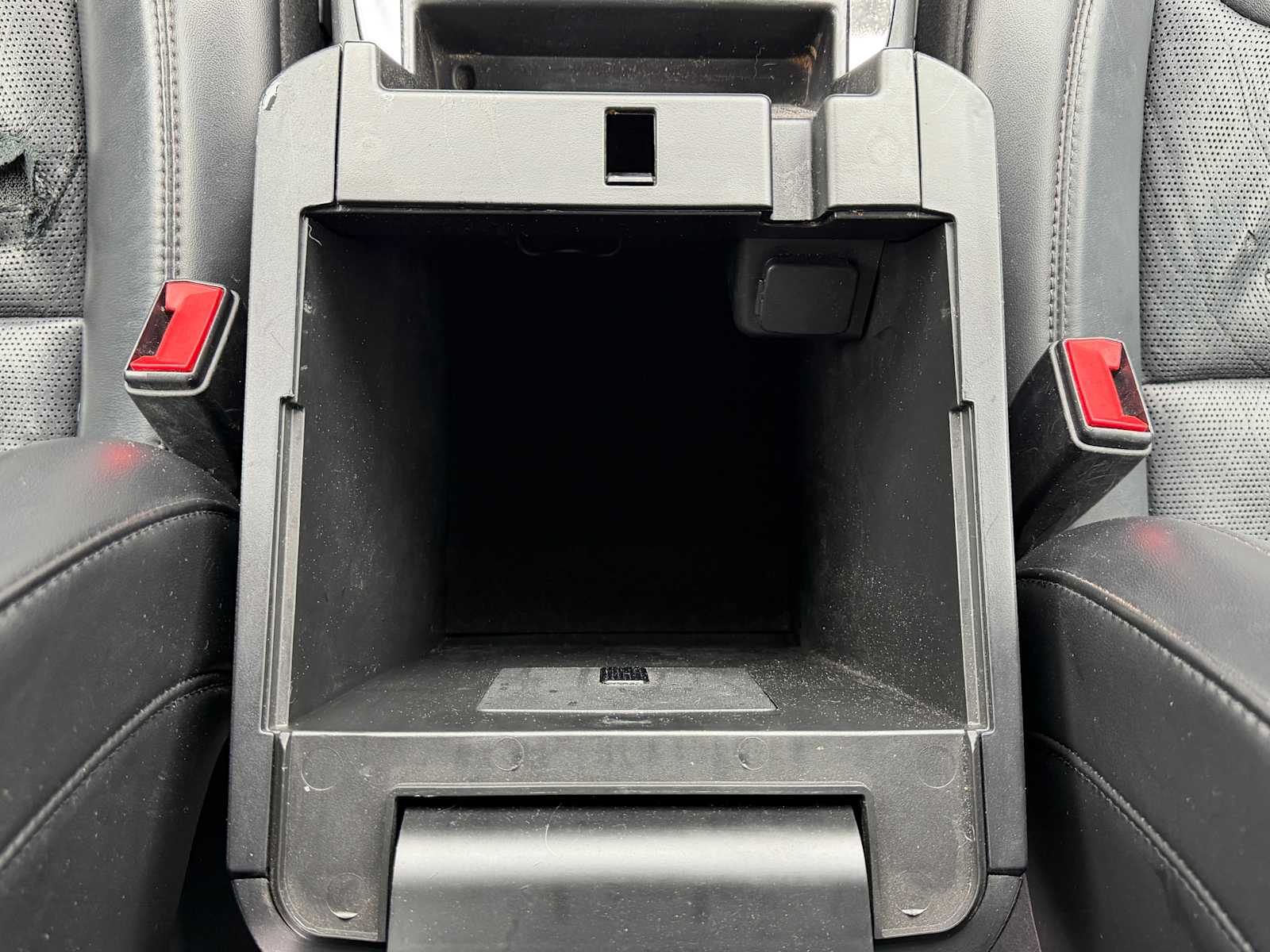 Thumbnail: 2021 Ford Explorer - 23