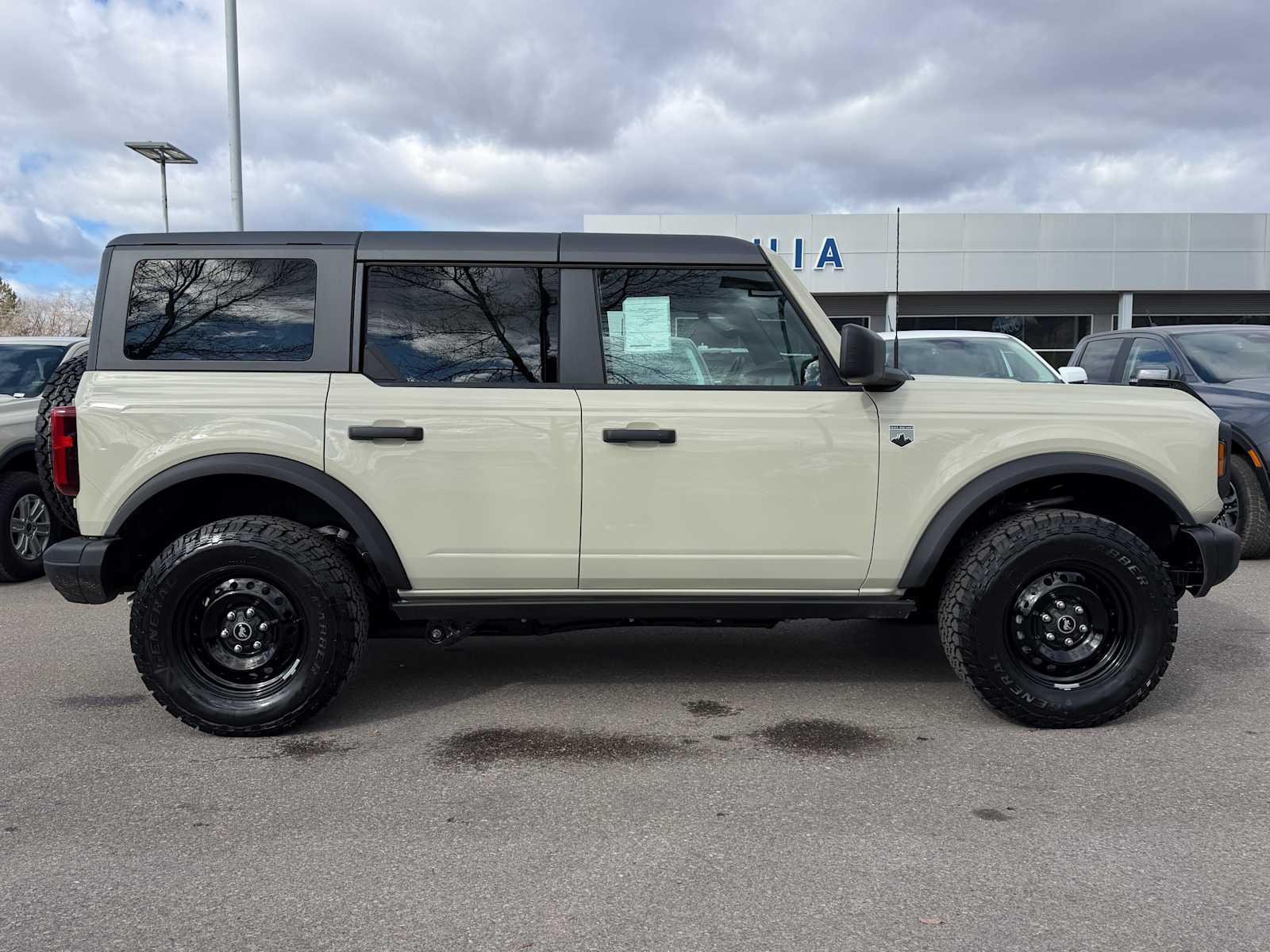 Thumbnail: 2026 Ford Bronco - 6