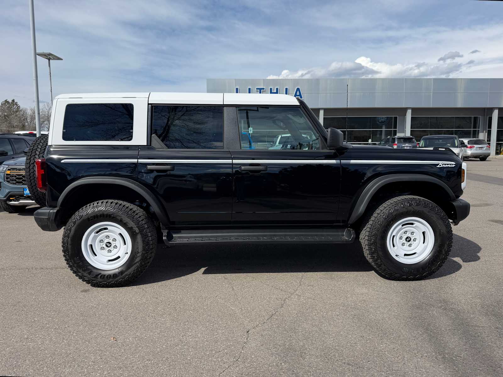 Thumbnail: 2026 Ford Bronco - 6