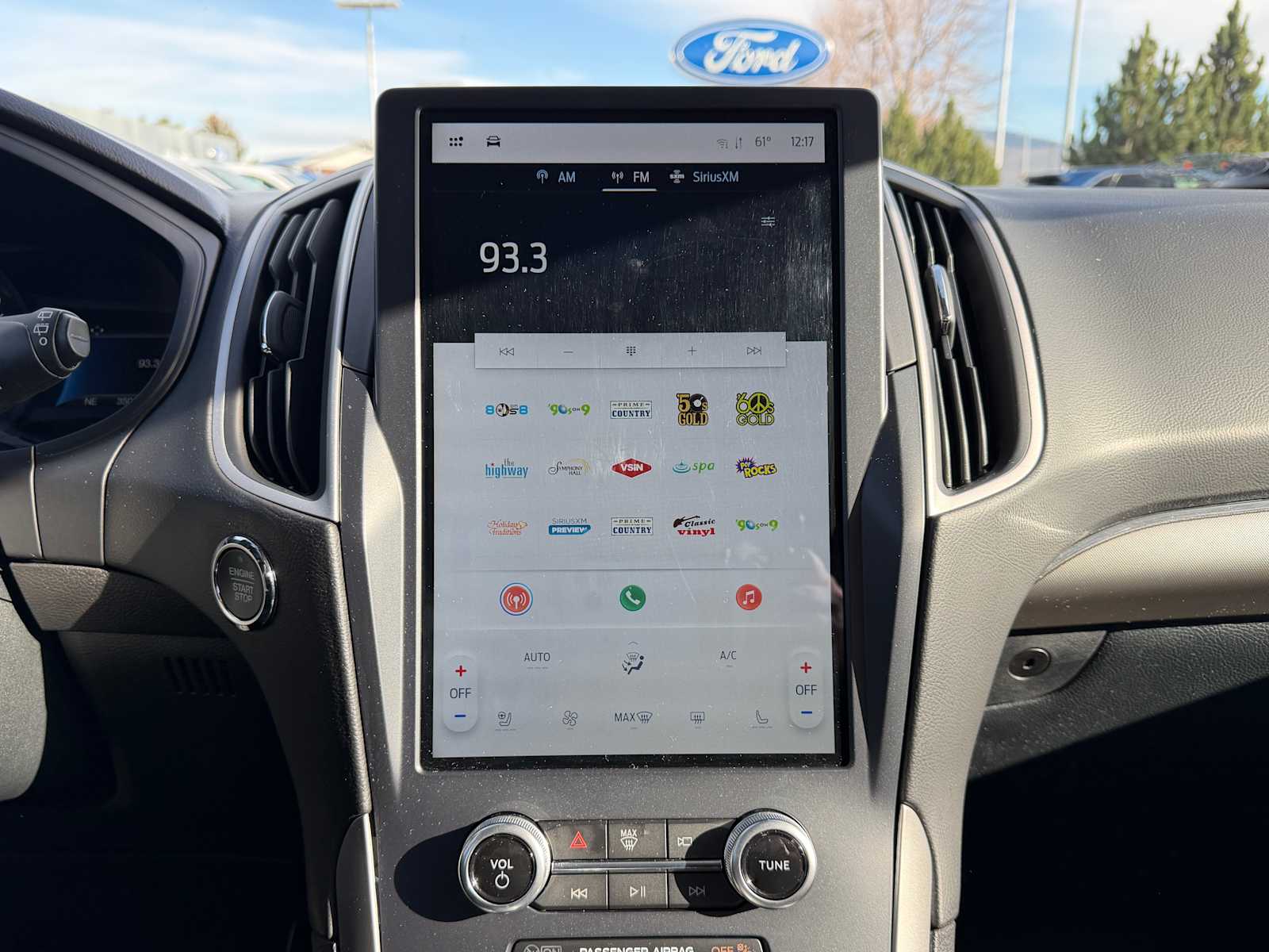 Thumbnail: 2022 Ford Edge - 16