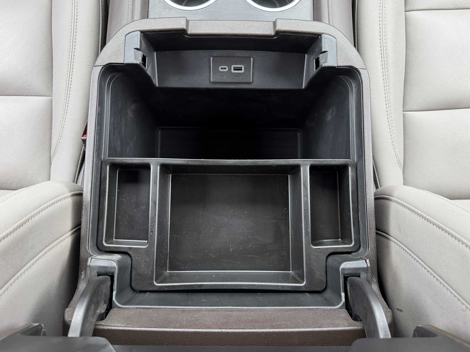 Thumbnail: 2023 Chevrolet Tahoe - 21