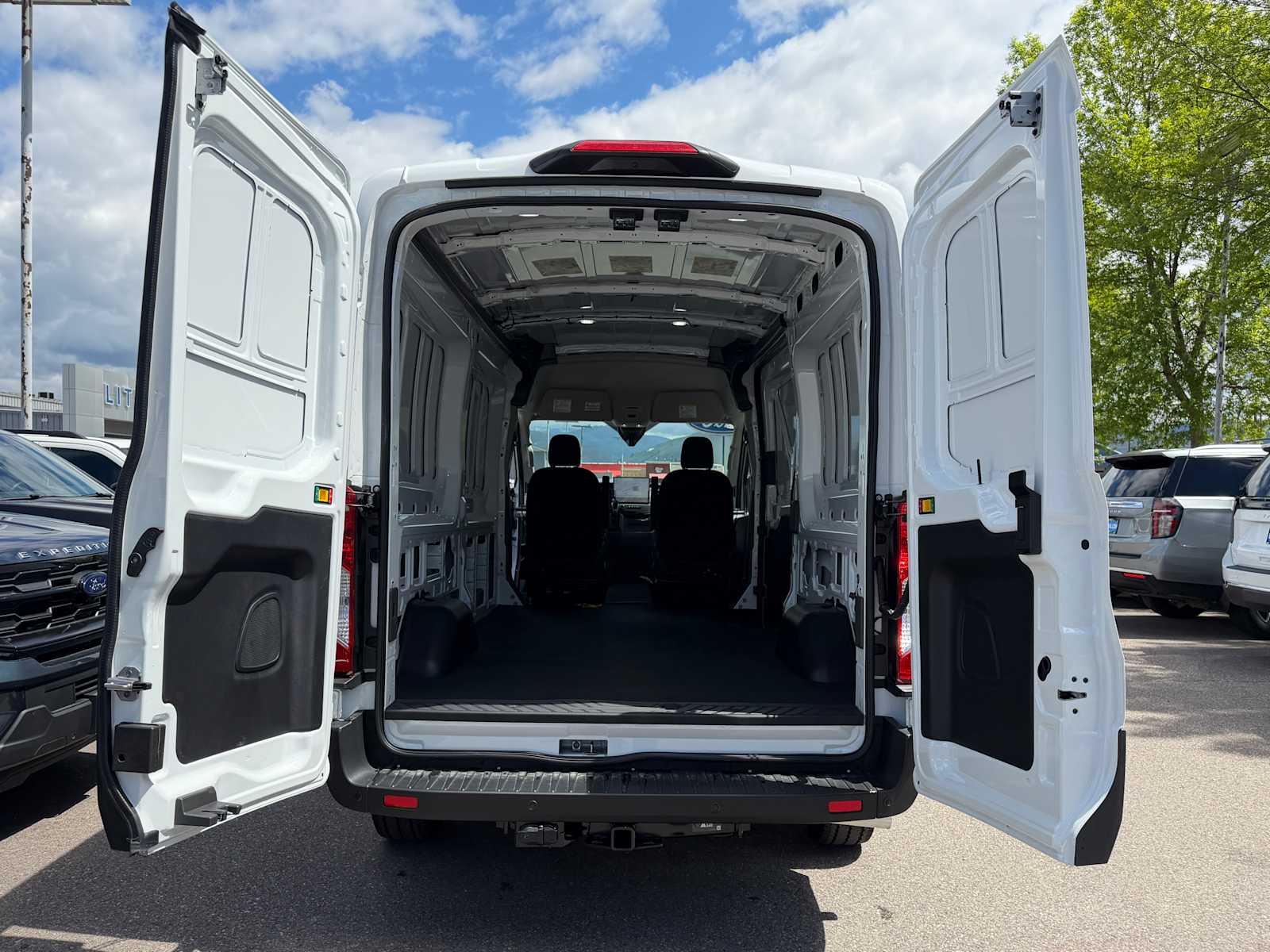 Thumbnail: 2026 Ford Transit Series - 9
