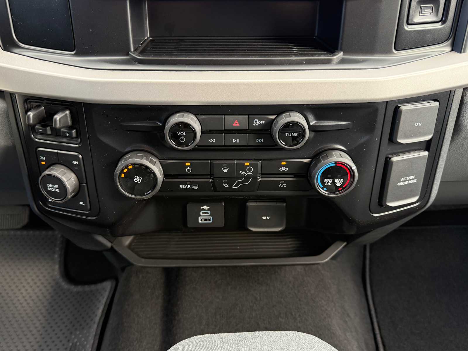 Thumbnail: 2026 Ford F-350 - 18