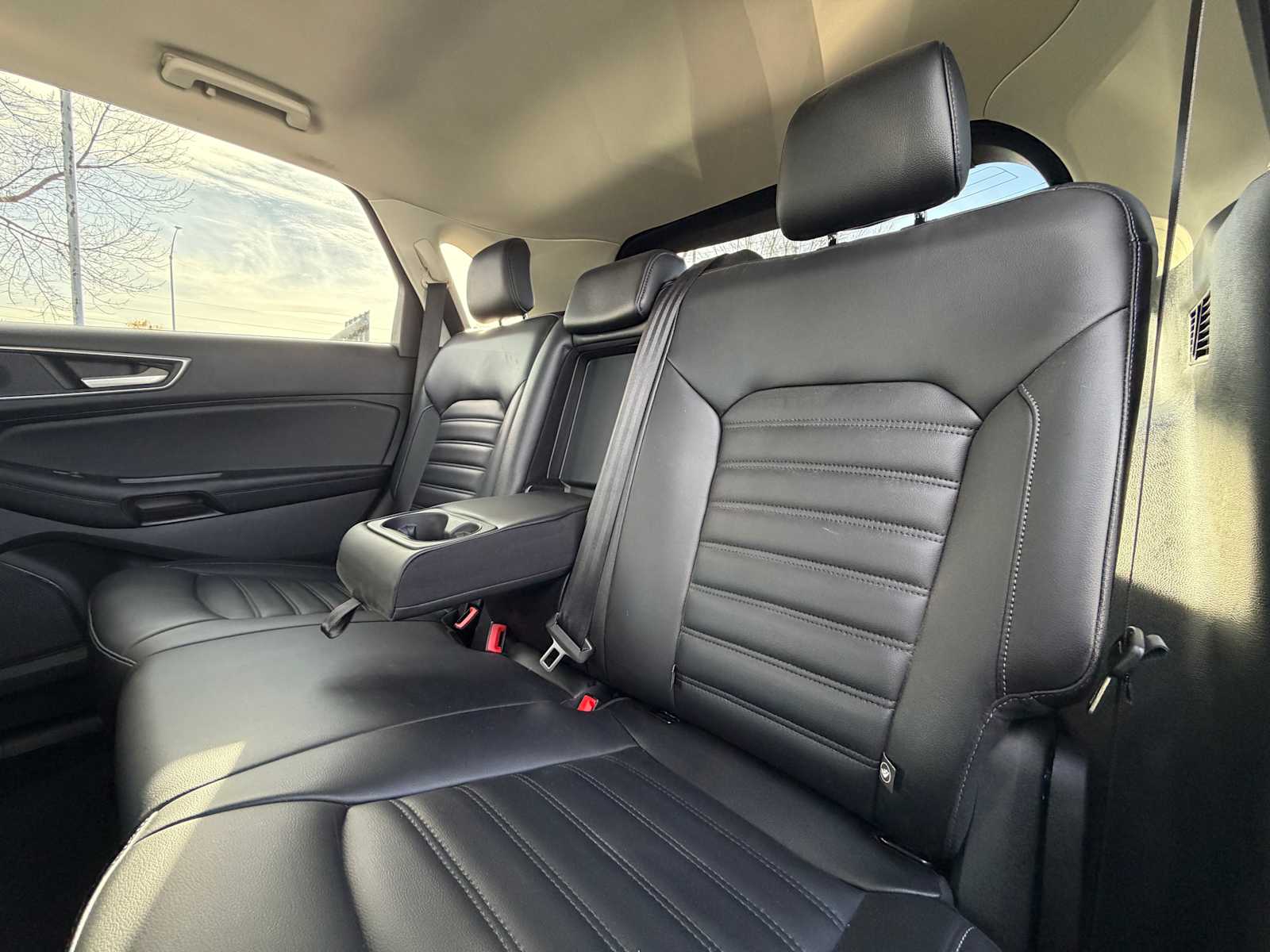 Thumbnail: 2022 Ford Edge - 25