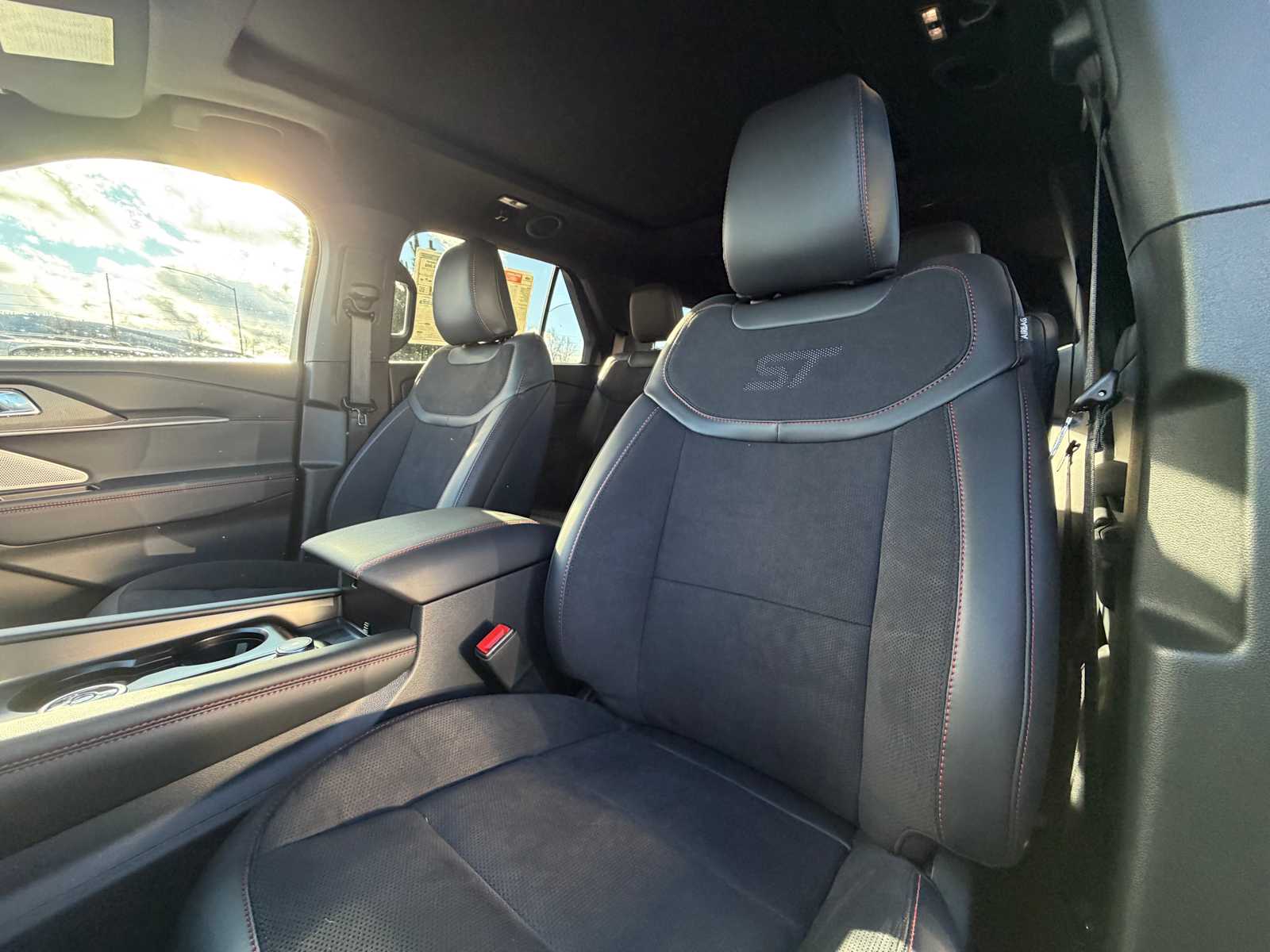Thumbnail: 2026 Ford Explorer - 12