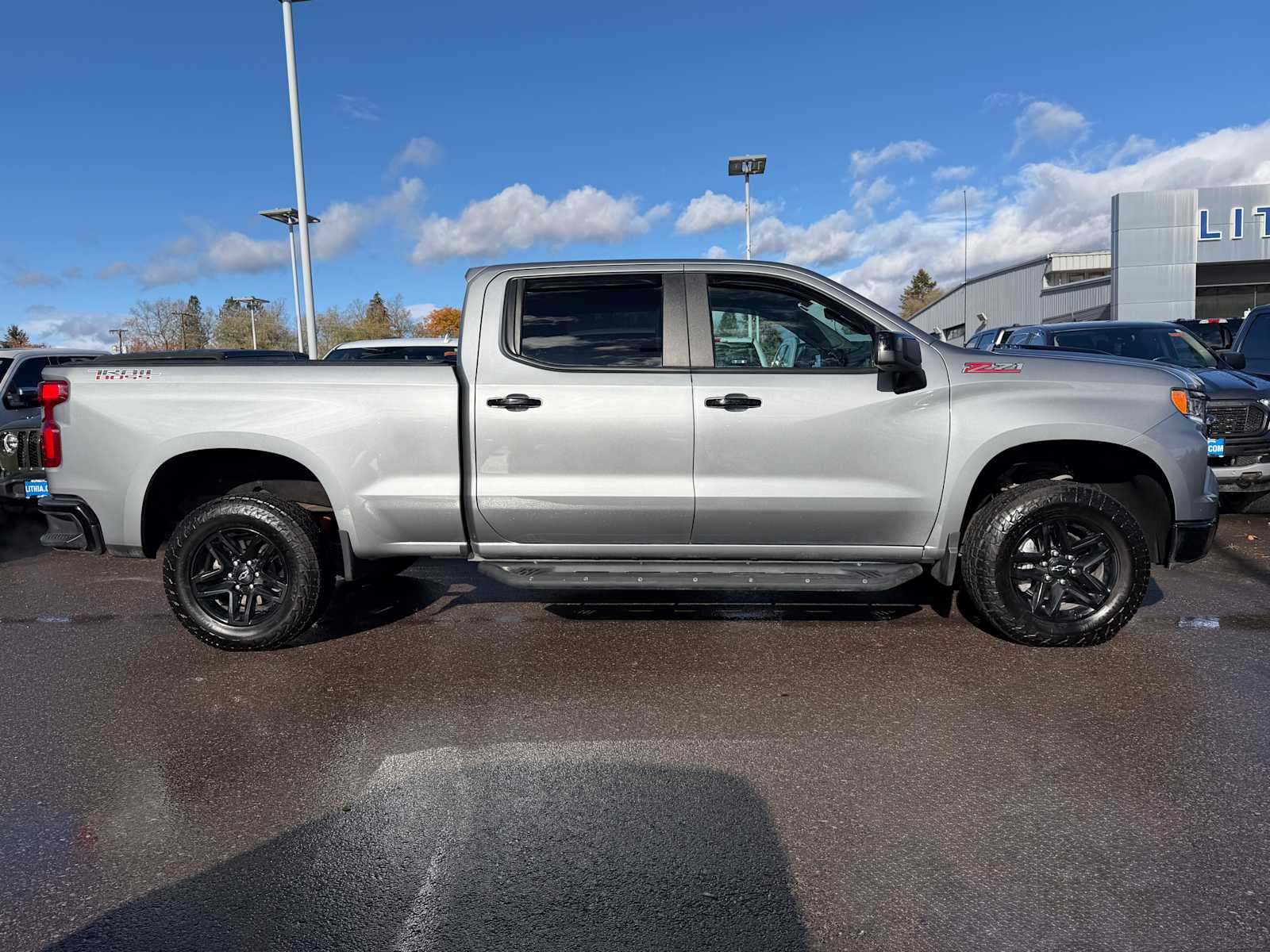 Thumbnail: 2024 Chevrolet Silverado 1500 - 6