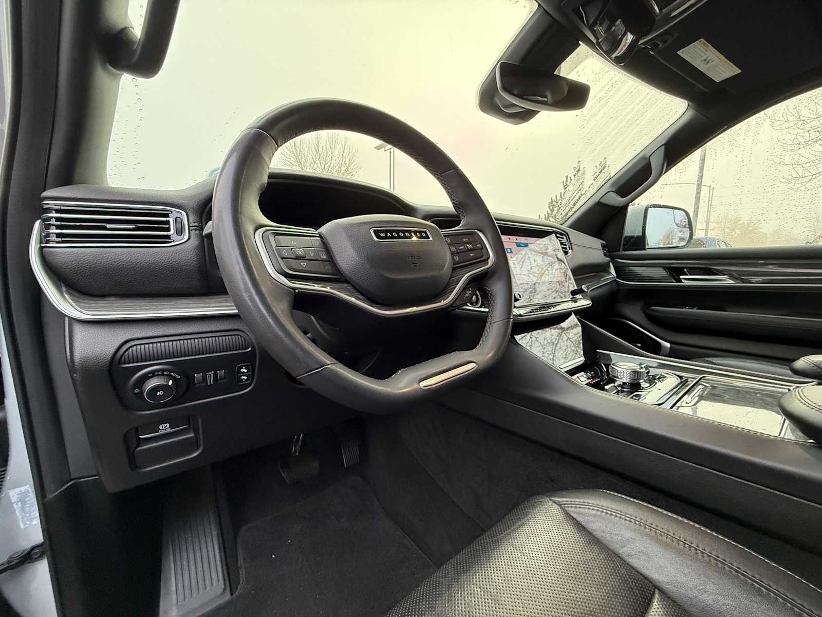 Thumbnail: 2022 Jeep Wagoneer - 13