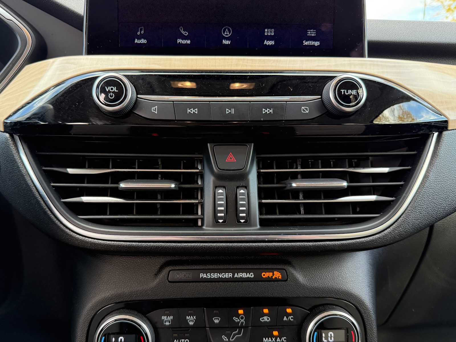 Thumbnail: 2021 Ford Escape - 16