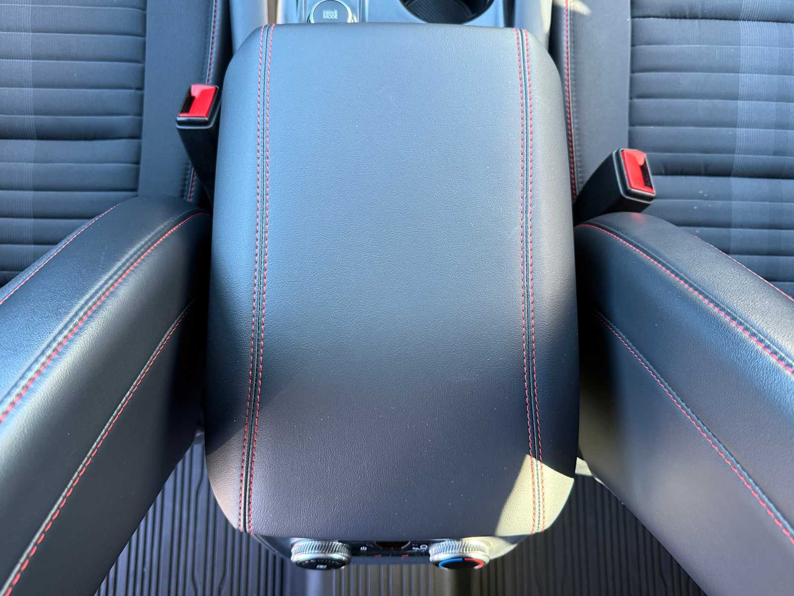 Thumbnail: 2025 Ford Explorer - 23