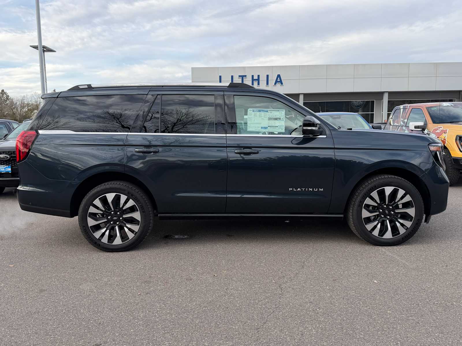 Thumbnail: 2025 Ford Expedition - 6