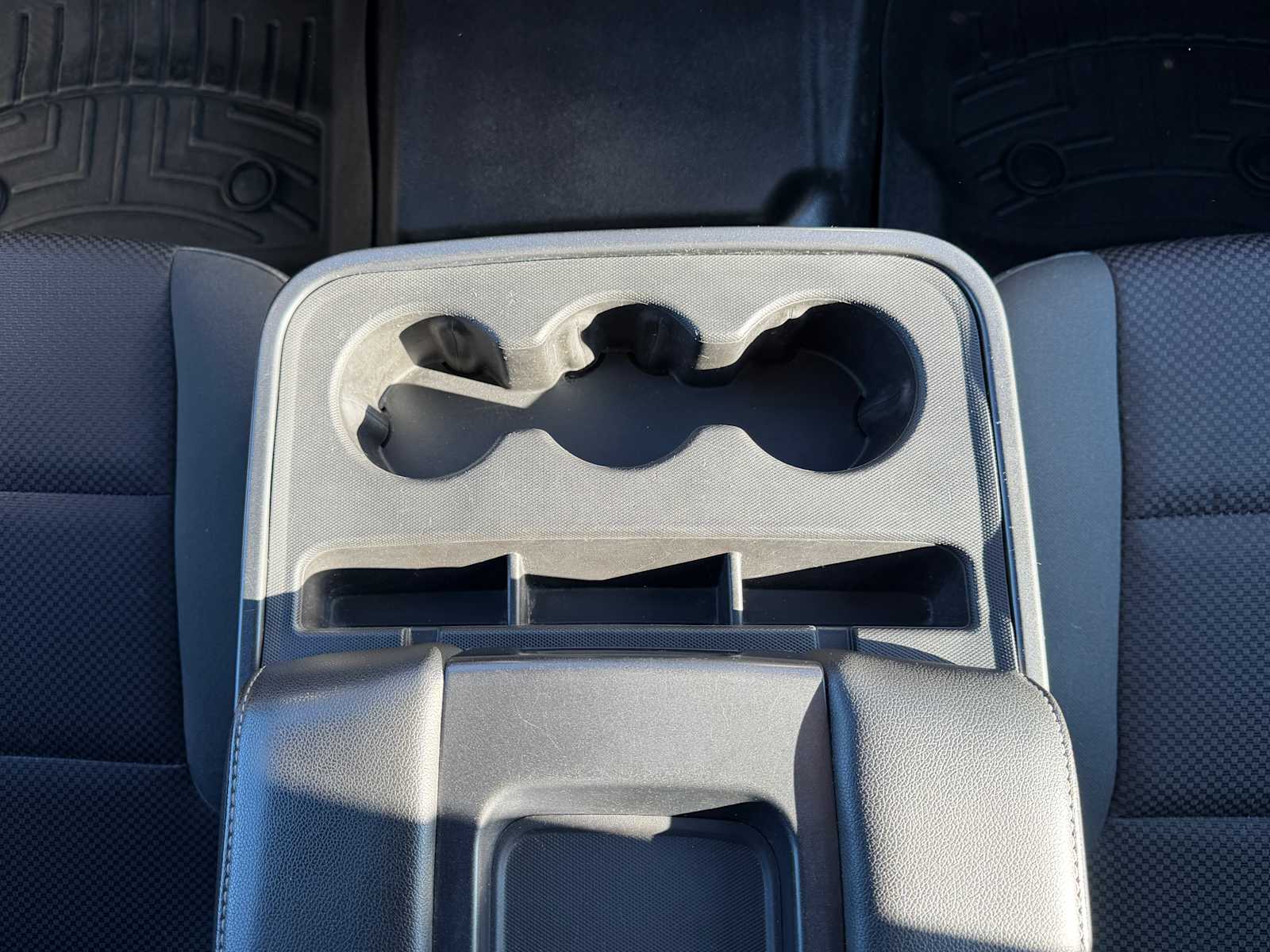 Thumbnail: 2015 GMC Sierra 2500 - 19