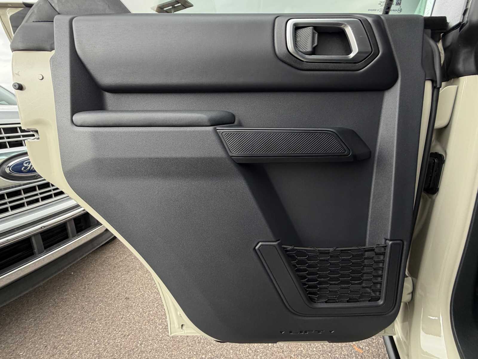 Thumbnail: 2025 Ford Bronco - 25