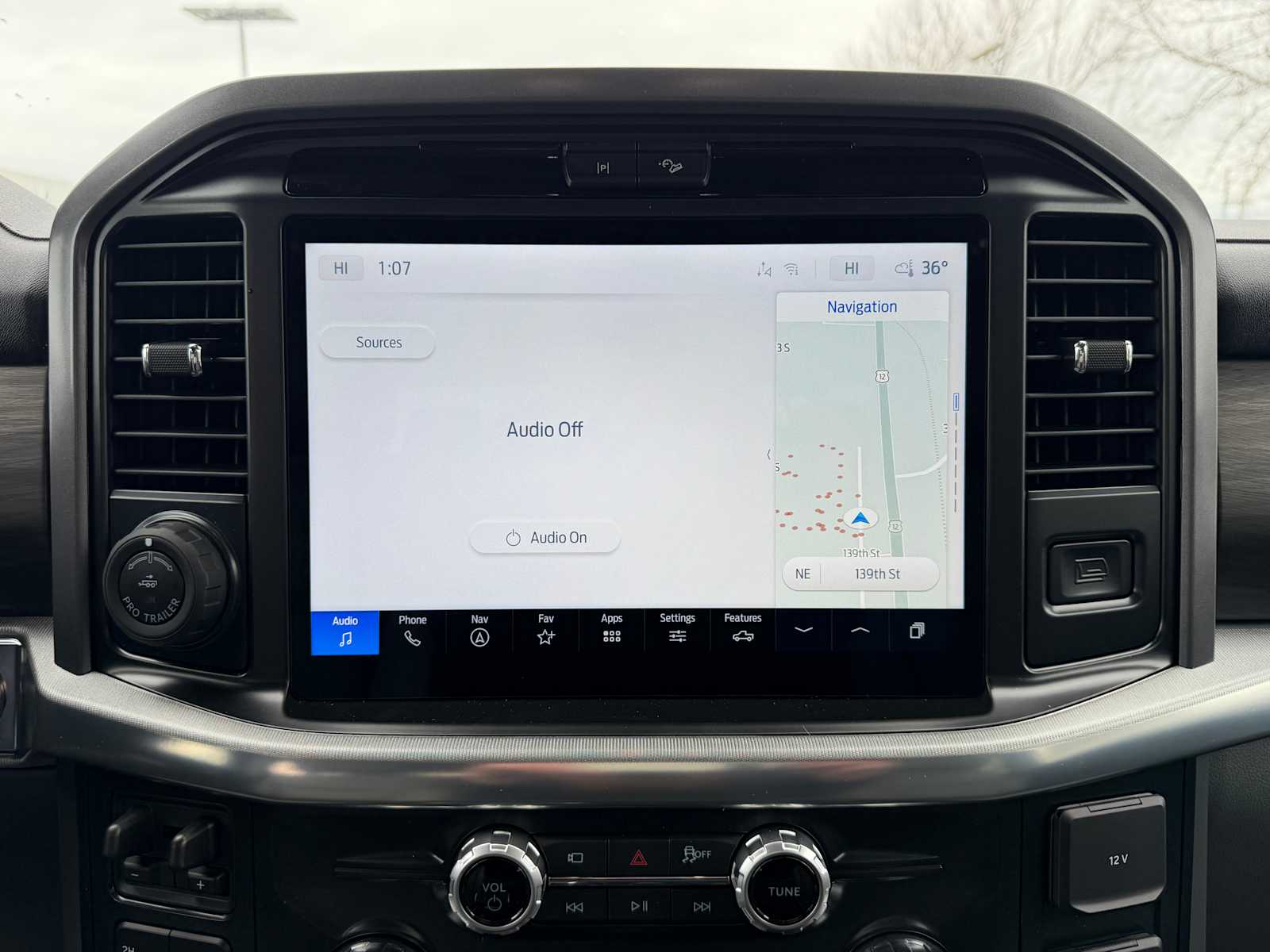 2025 Ford F-150 Lariat - Photo 18