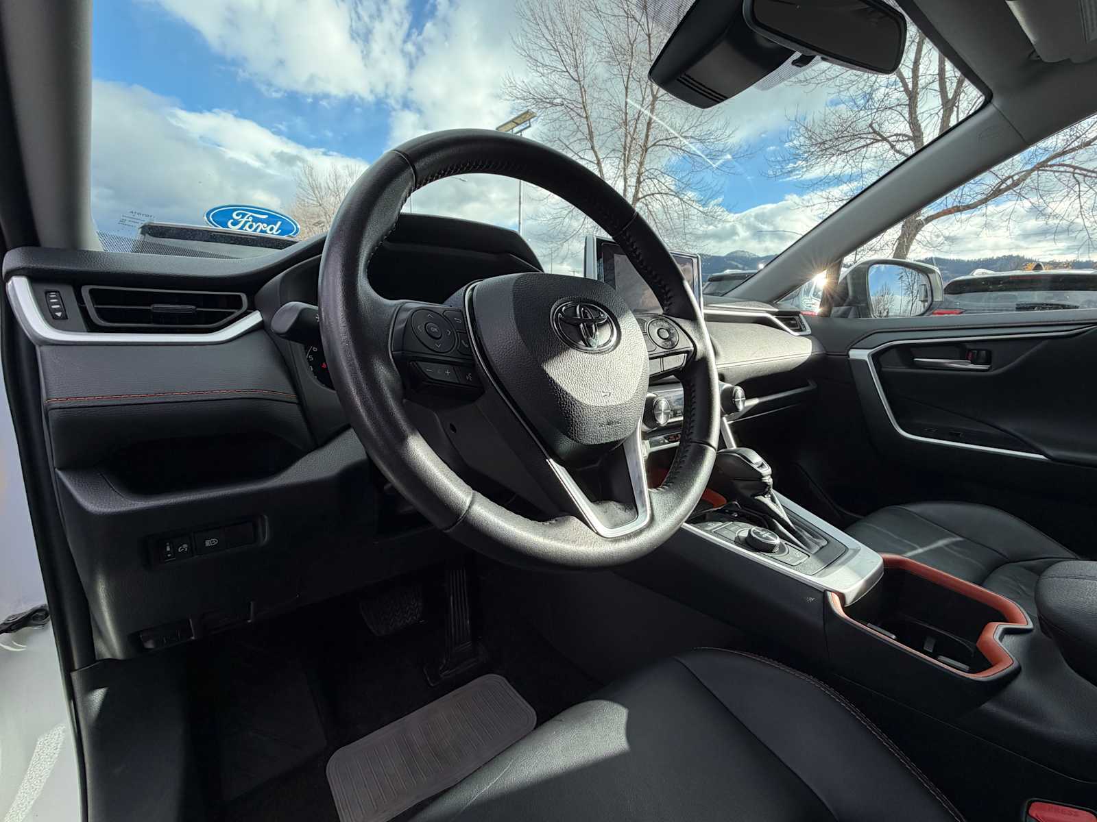 Thumbnail: 2024 Toyota RAV4 - 12