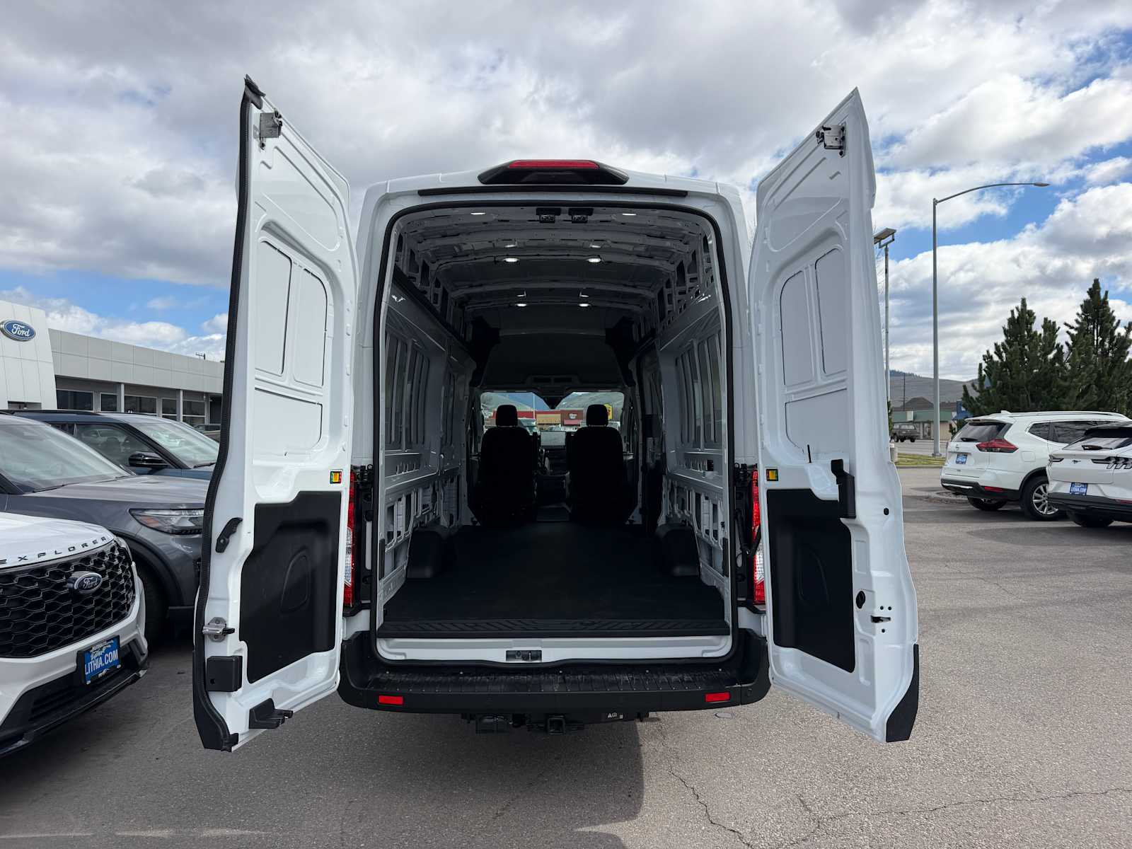 Thumbnail: 2026 Ford Transit Series - 9