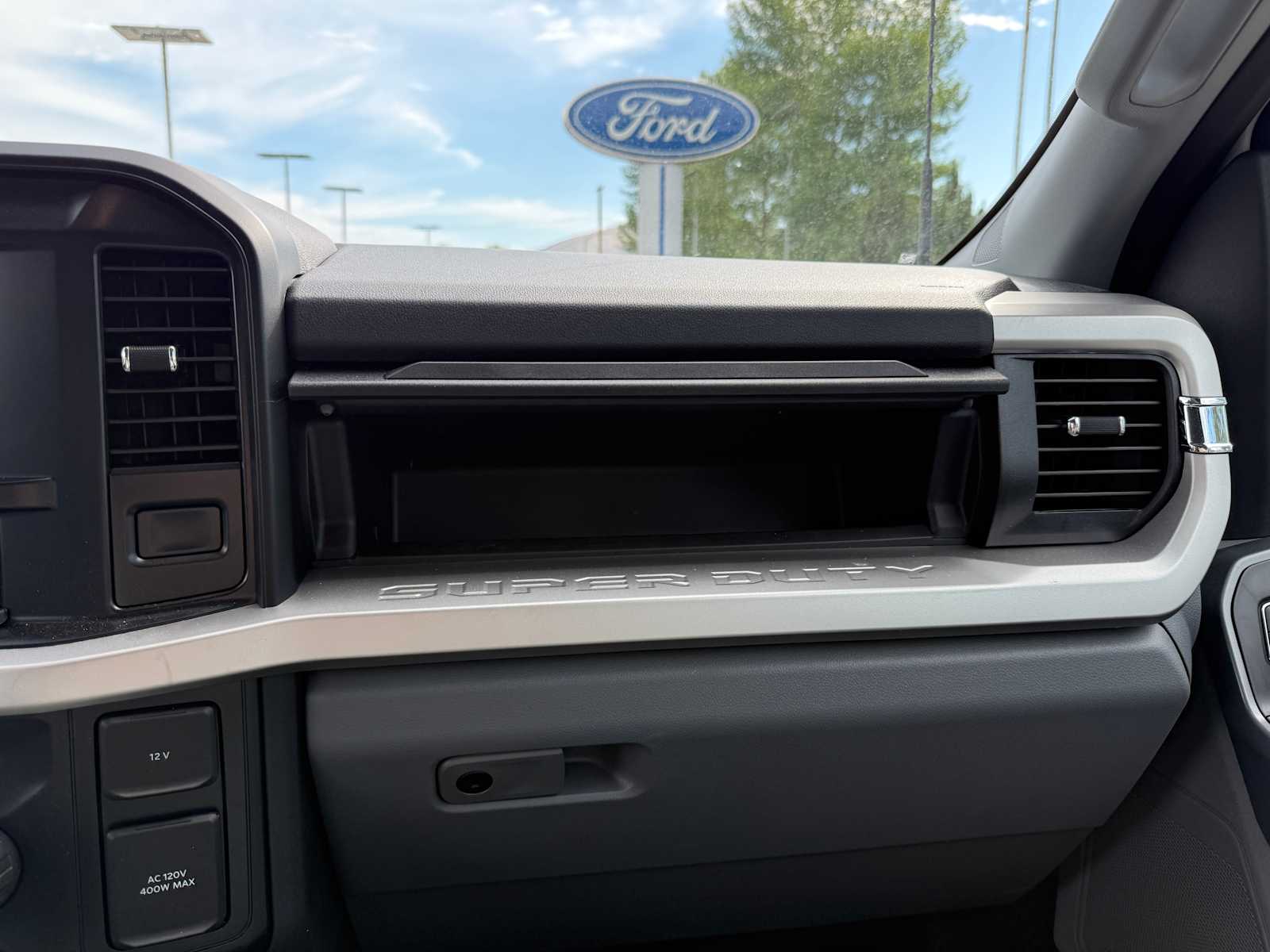 Thumbnail: 2024 Ford Econoline - 23