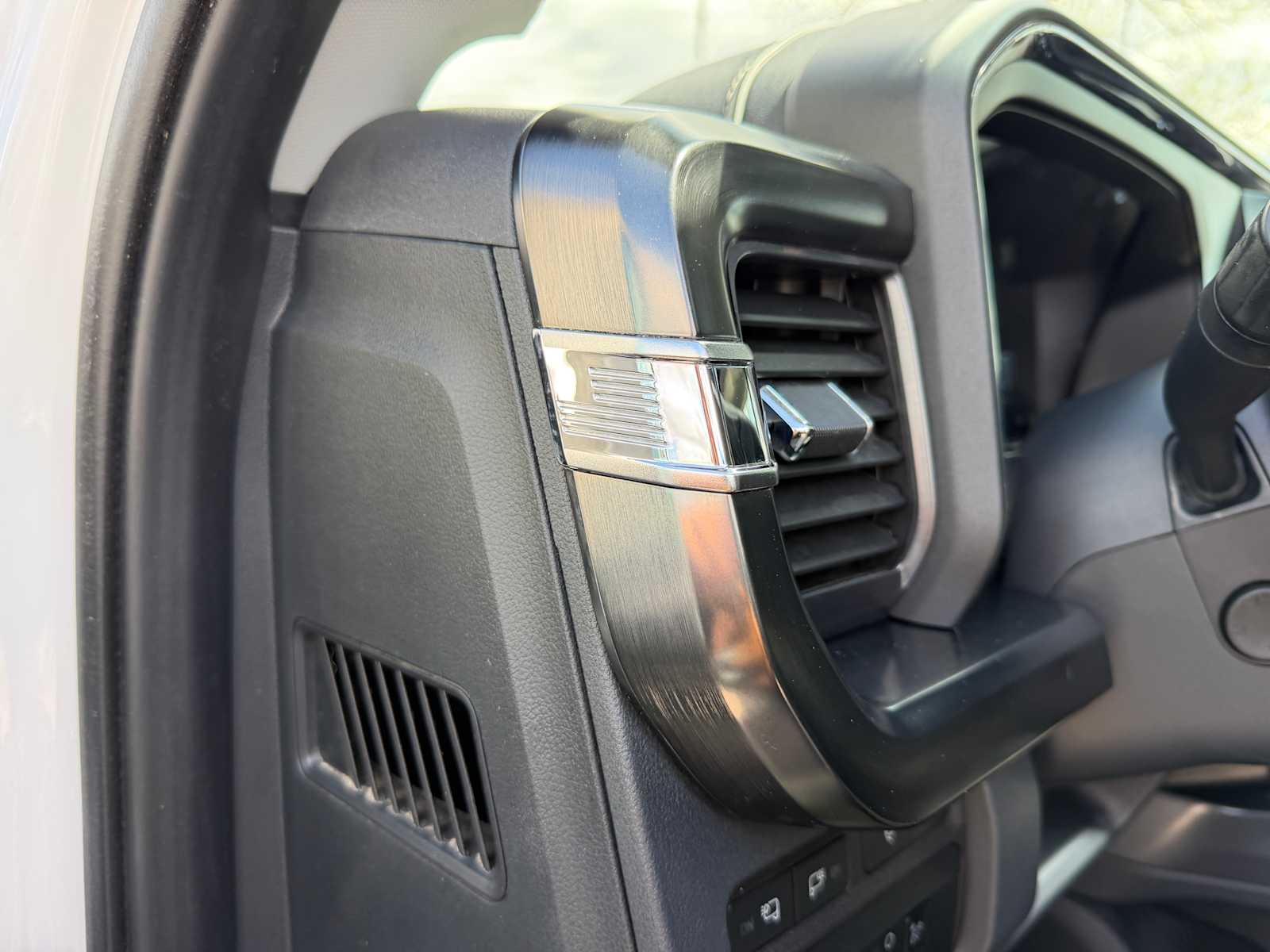 Thumbnail: 2024 Ford Econoline - 11