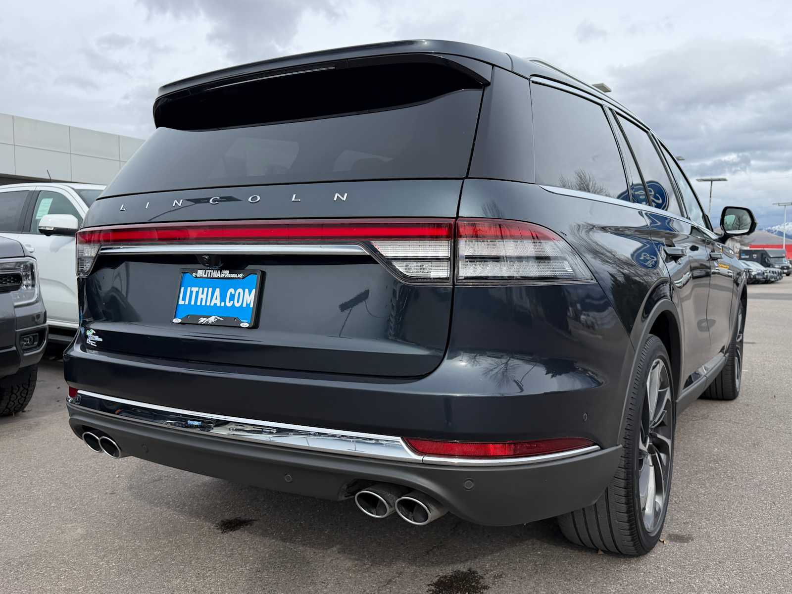 Thumbnail: 2022 Lincoln Aviator - 7