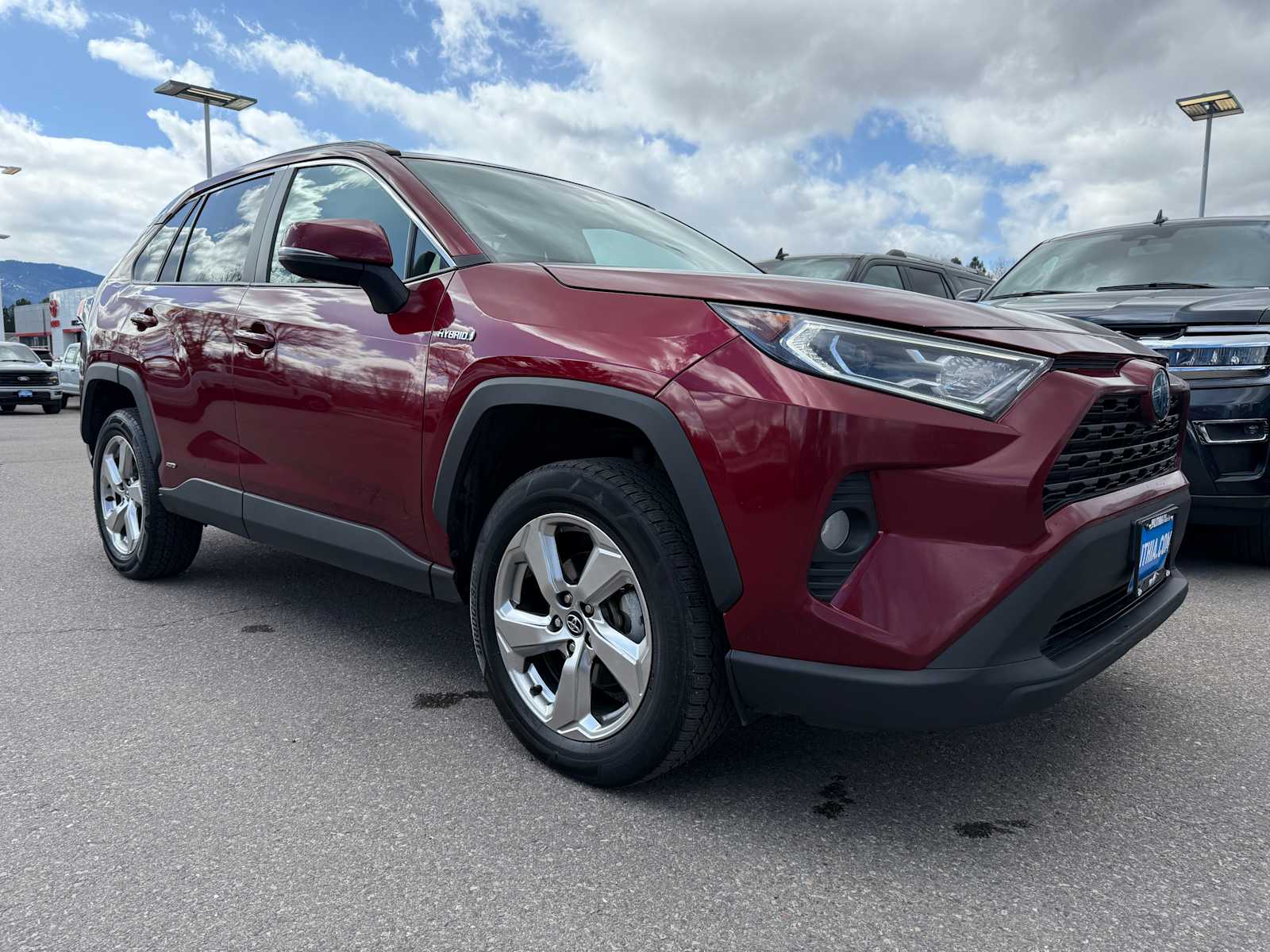 Thumbnail: 2021 Toyota RAV4 - 4