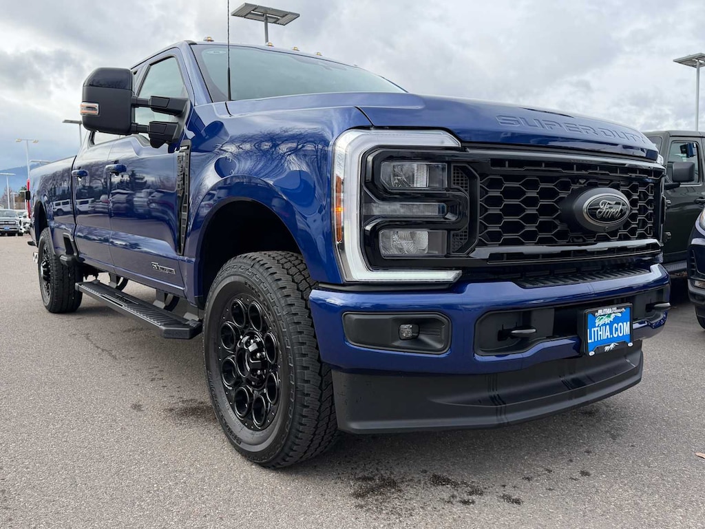 New 2026 Ford F-350 Lariat Truck Crew Cab