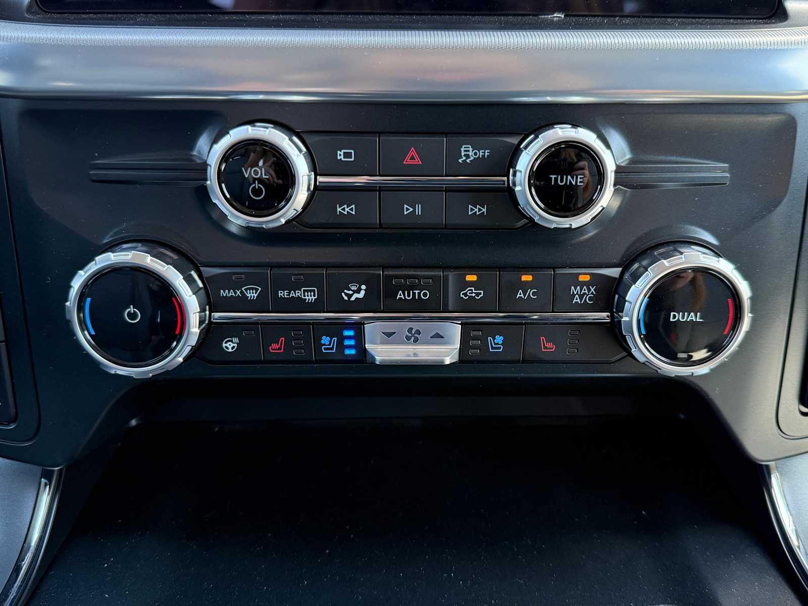 Thumbnail: 2025 Ford F-150 - 19