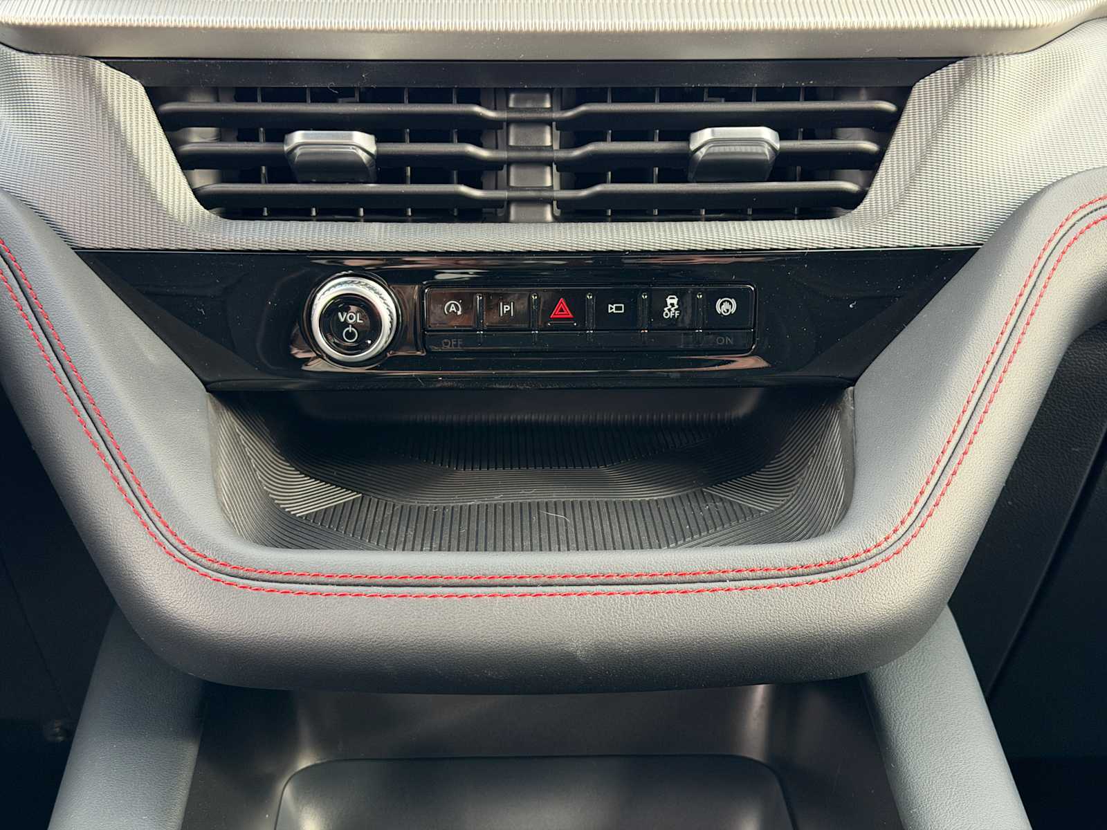 Thumbnail: 2026 Ford Explorer - 18