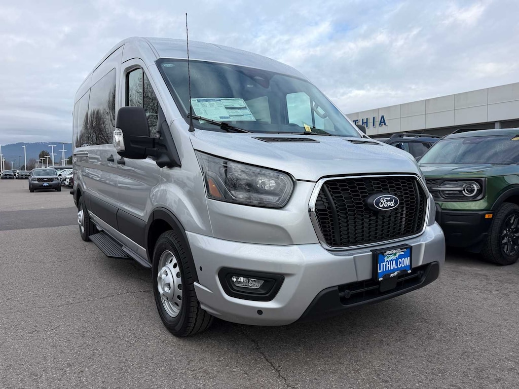 New 2026 Ford Transit-350 Passenger Passenger Van XLT Wagon Medium Roof Van