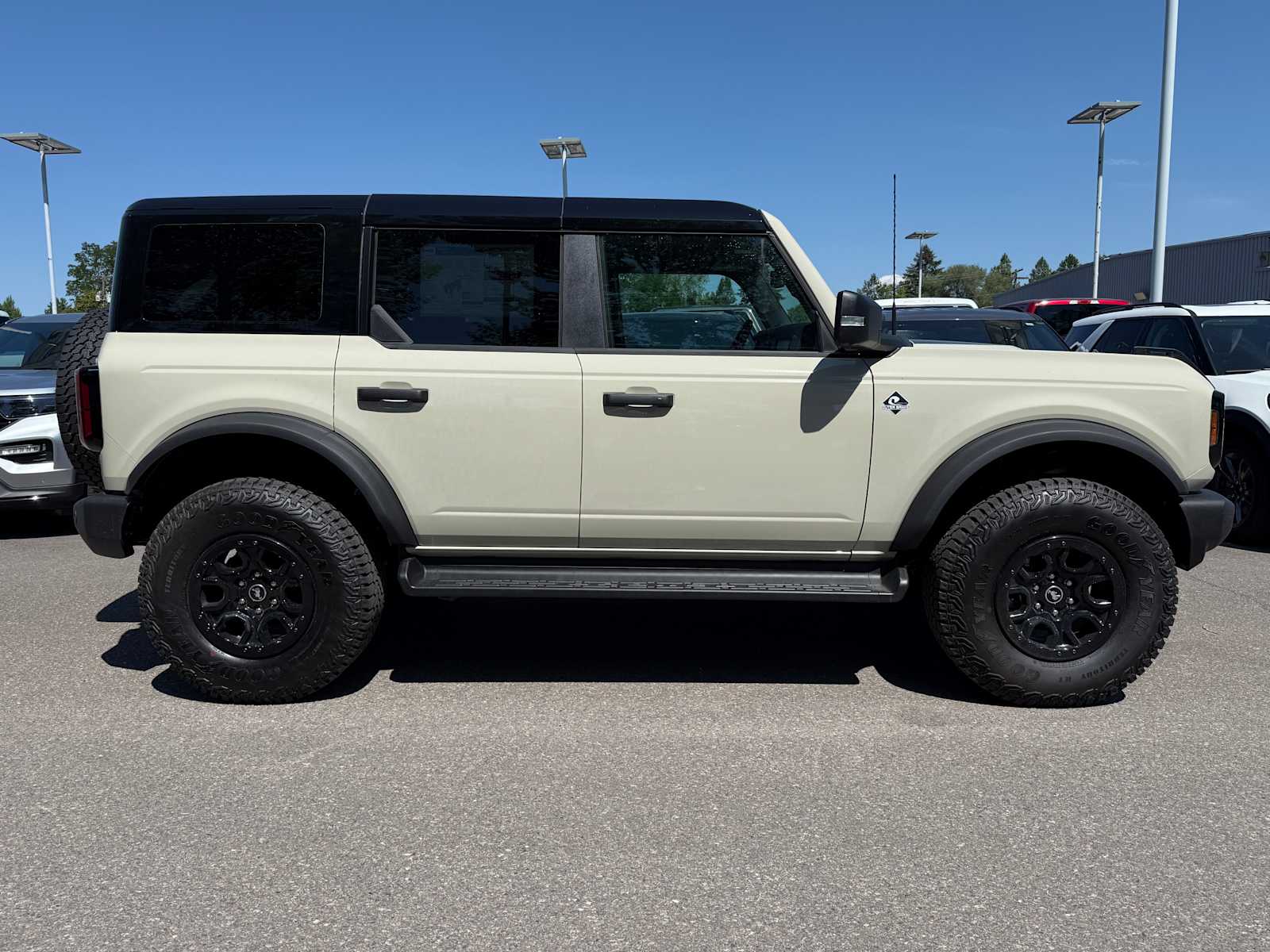 Thumbnail: 2025 Ford Bronco - 6