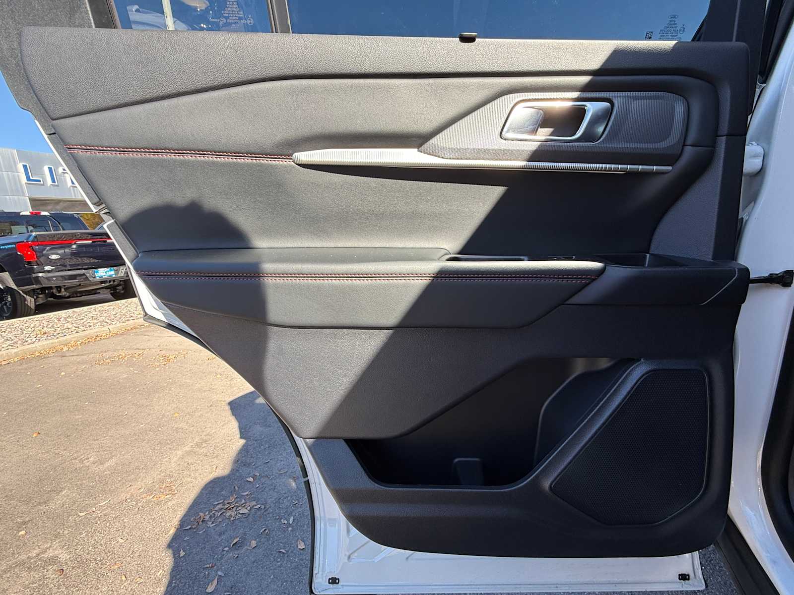 Thumbnail: 2025 Ford Explorer - 26