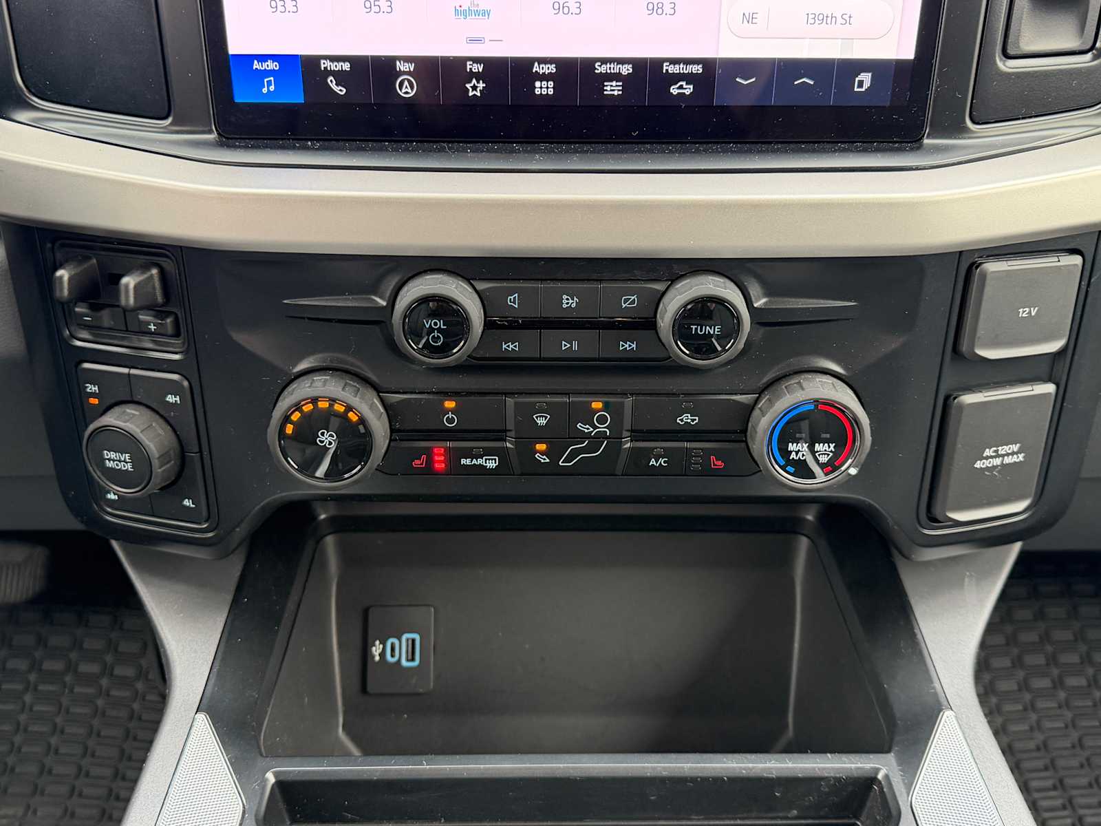 Thumbnail: 2024 Ford Econoline - 18