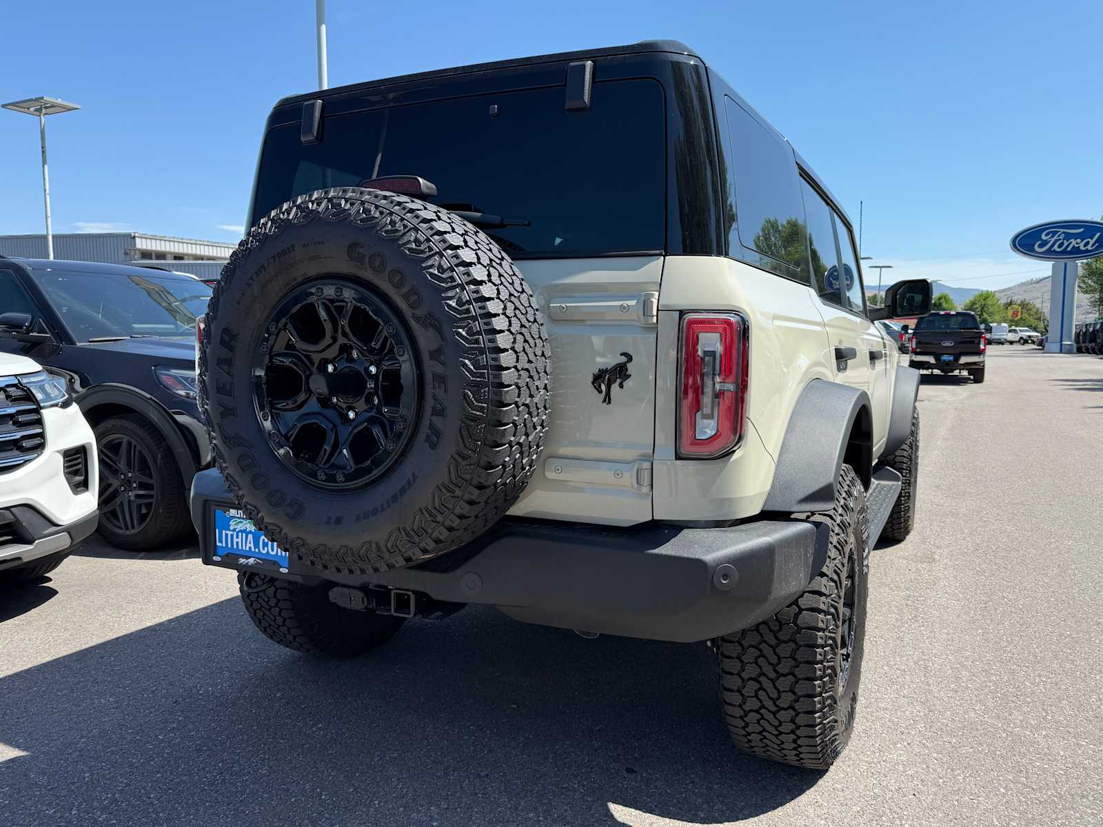 Thumbnail: 2025 Ford Bronco - 7