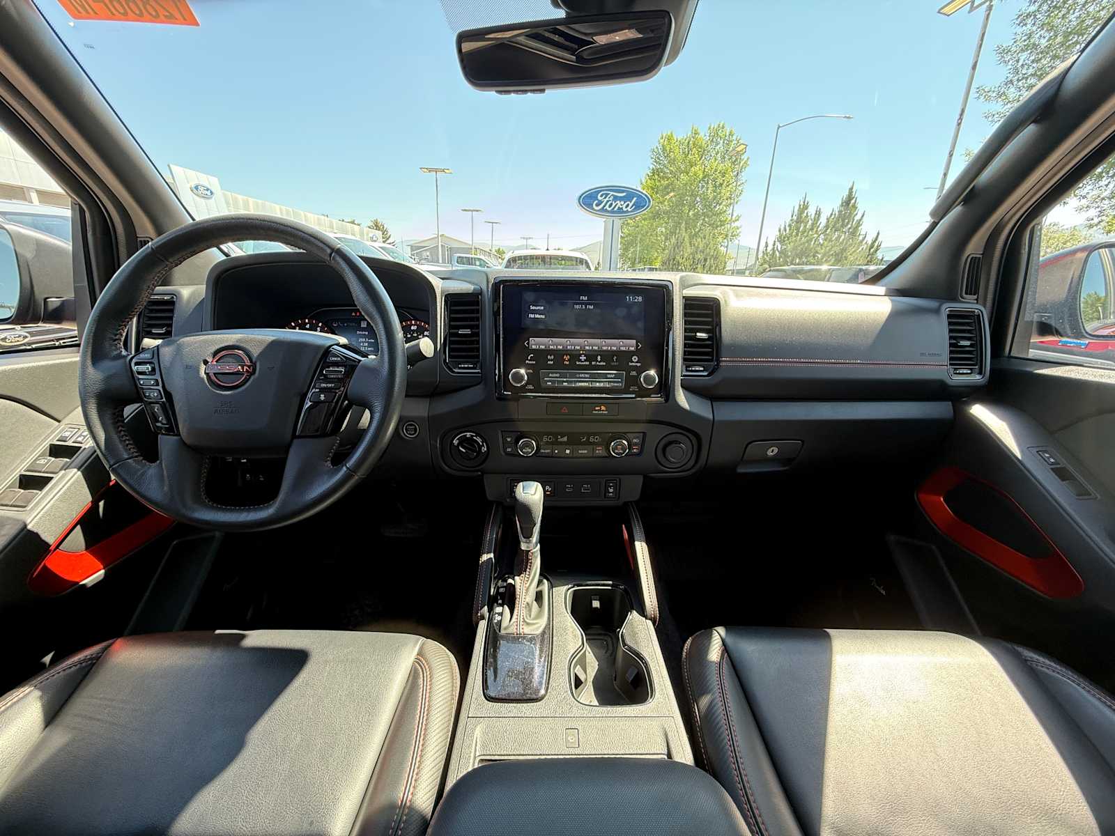 2023 Nissan Frontier PRO-4X 27