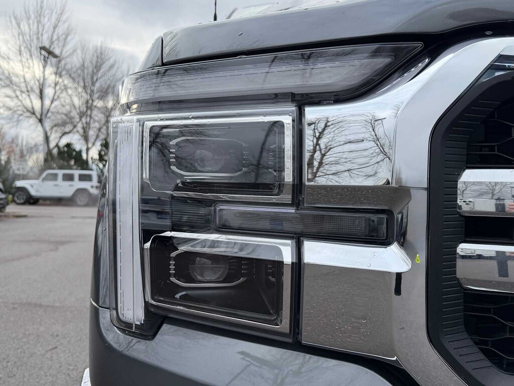 New 2025 Ford F-150 Lariat Truck SuperCrew Cab