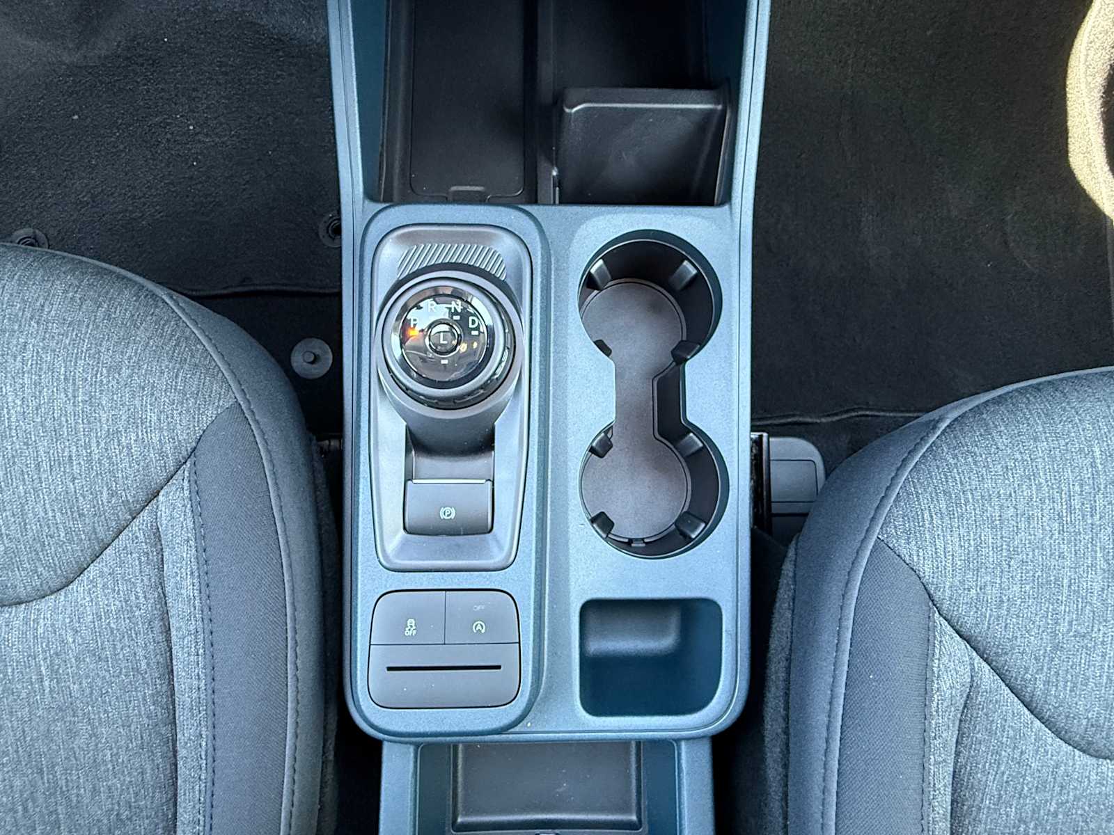 Thumbnail: 2025 Ford Maverick - 17