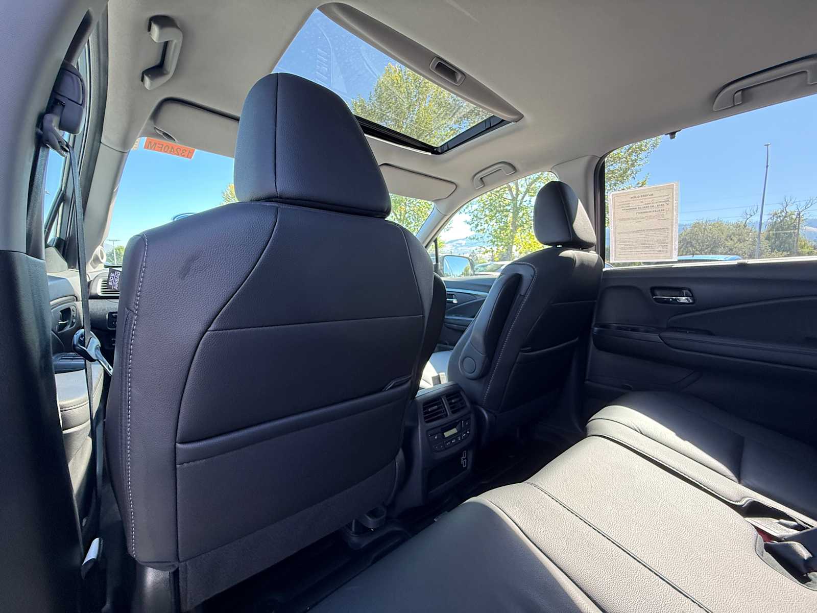 Thumbnail: 2022 Honda Pilot - 23