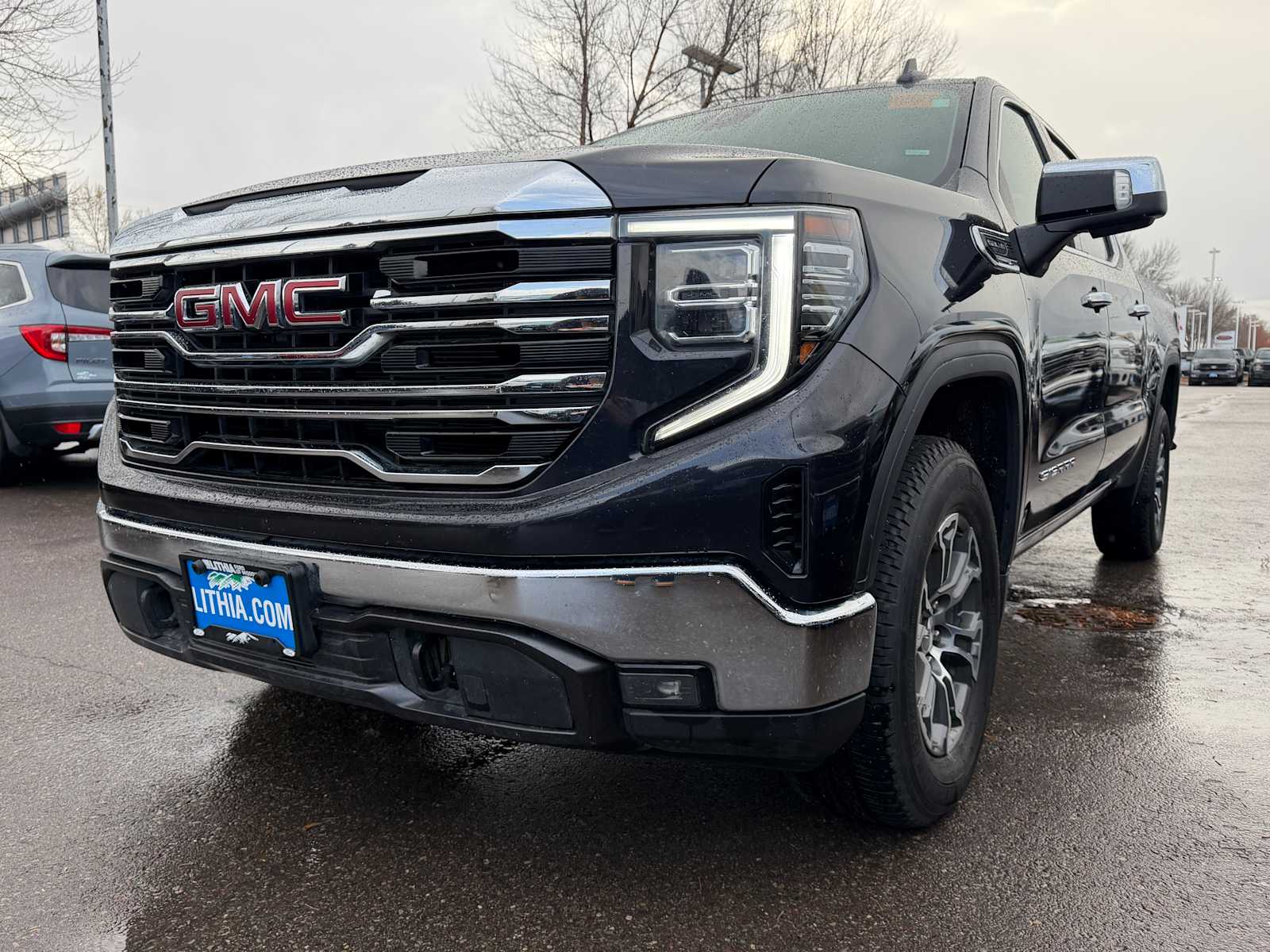 2024 GMC Sierra 1500 SLT's photo