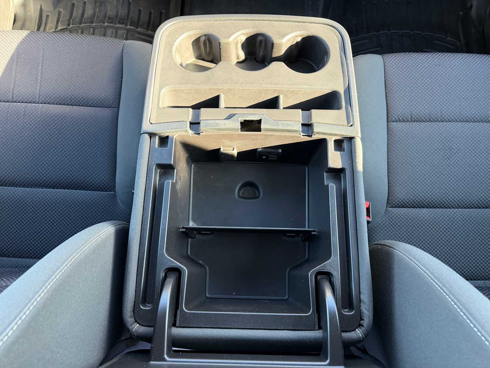 Thumbnail: 2015 GMC Sierra 2500 - 21