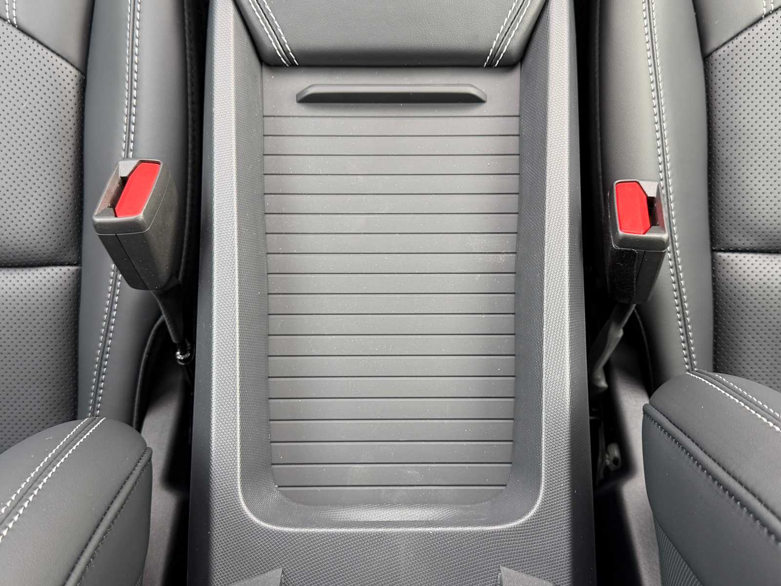 Thumbnail: 2025 Ford Mustang Mach-E - 21