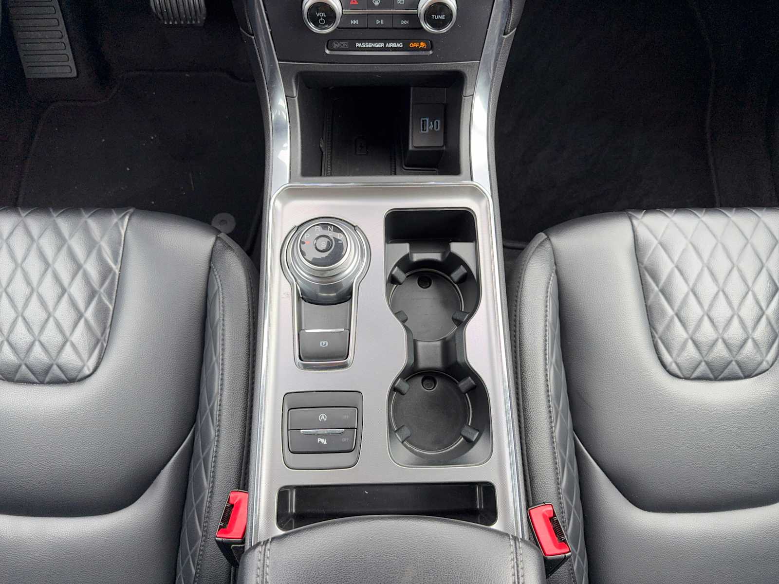 Thumbnail: 2024 Ford Edge - 20