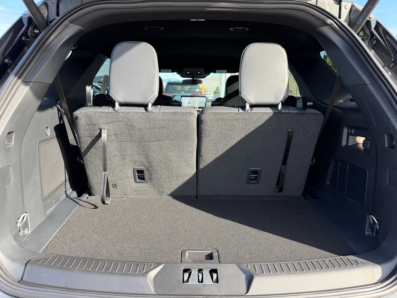 Thumbnail: 2026 Ford Explorer - 10