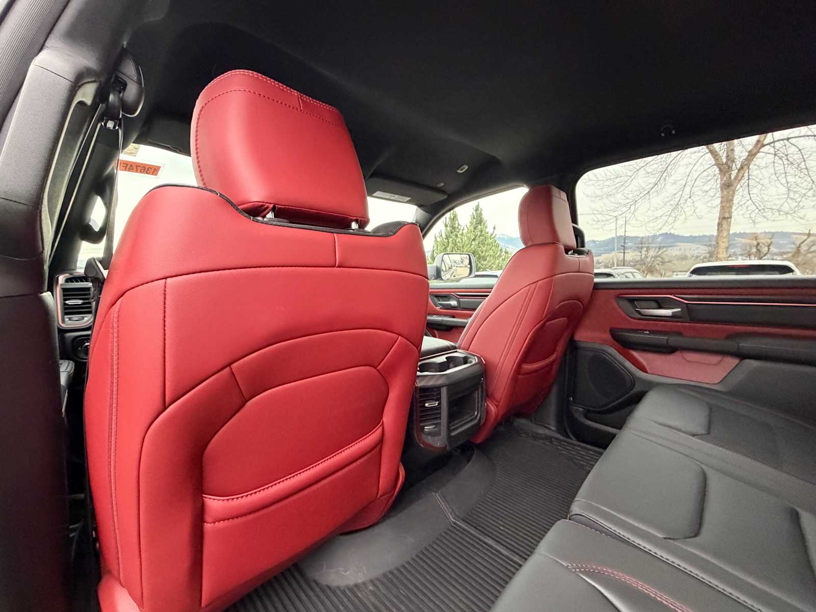 Thumbnail: 2025 RAM 1500 - 32