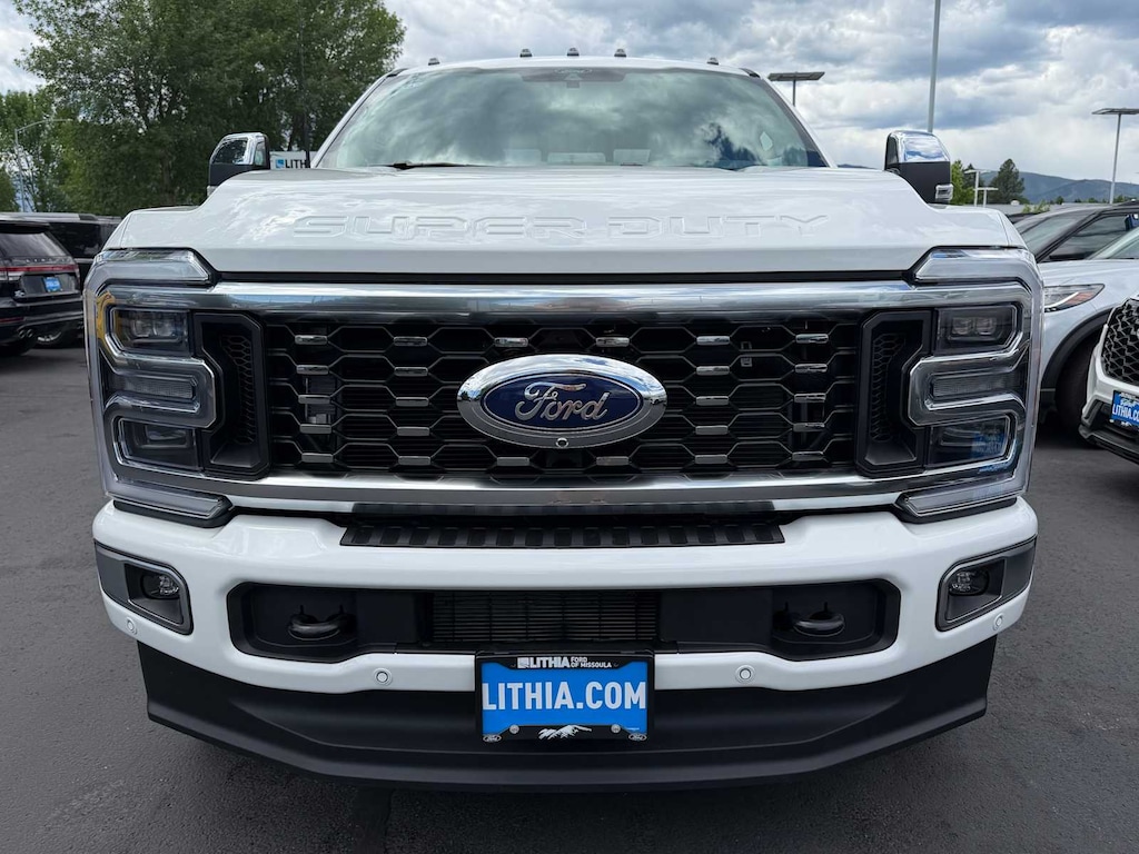 New 2026 Ford F-350 Platinum Truck Crew Cab