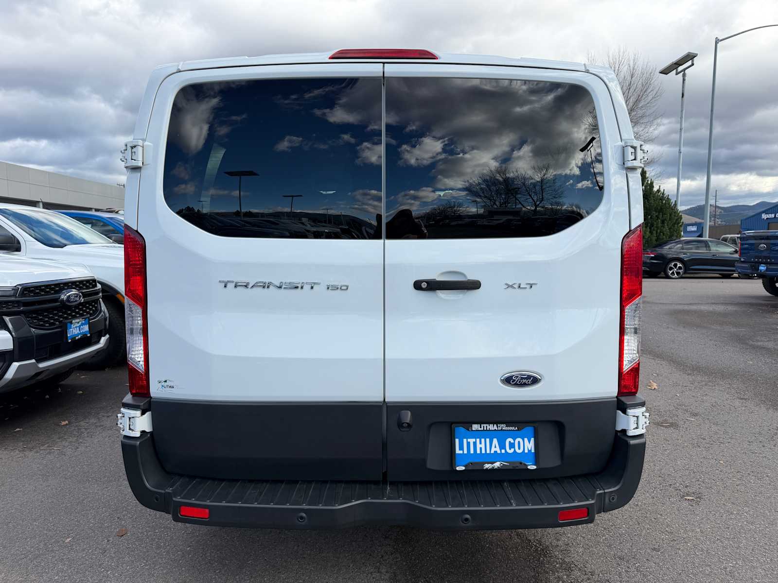 Thumbnail: 2018 Ford Transit Series - 8