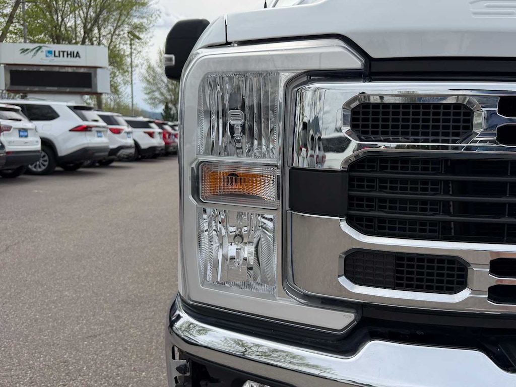 Used 2023 Ford Super Duty F-350 SRW Pickup XLT Truck