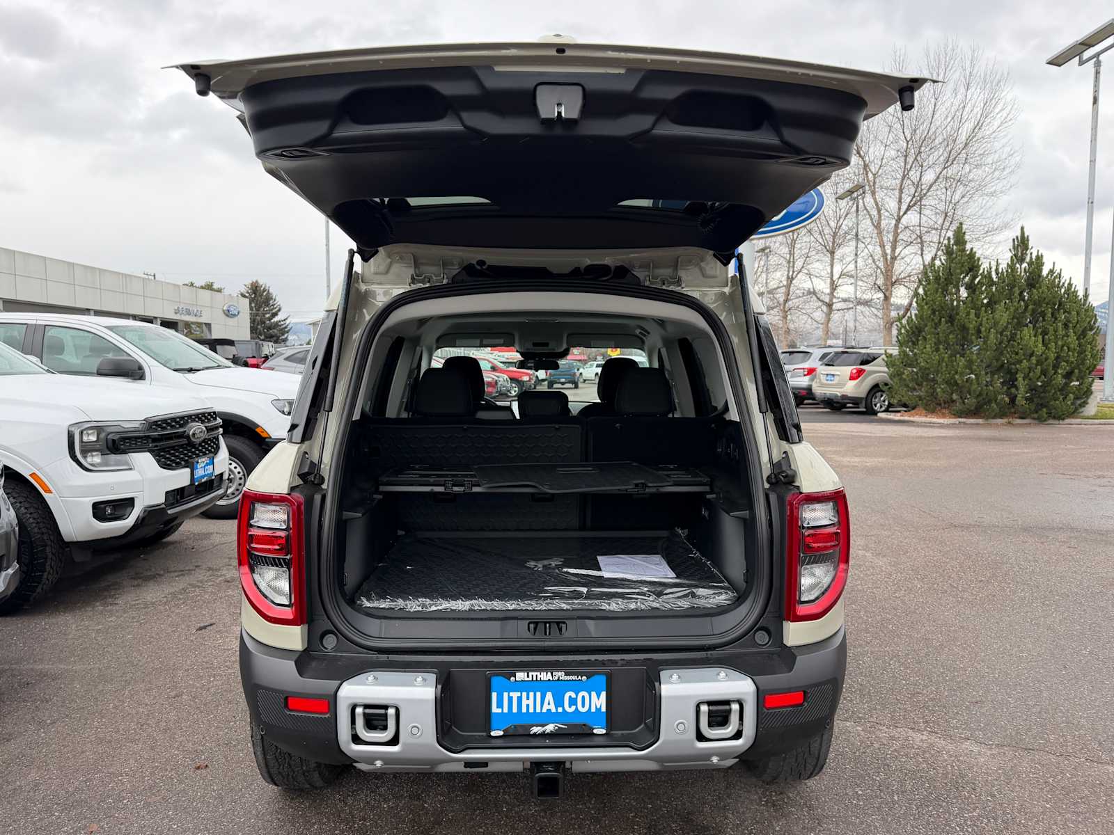 Thumbnail: 2025 Ford Bronco Sport - 9