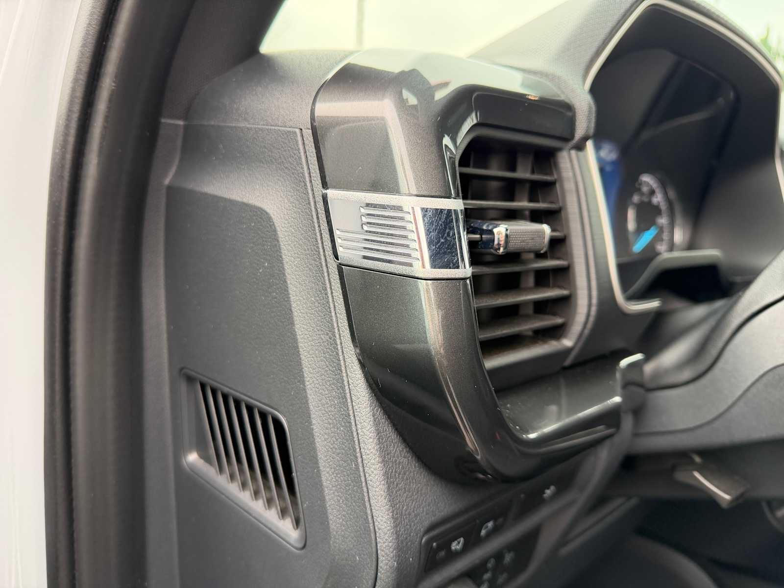 Thumbnail: 2022 Ford F-150 - 10