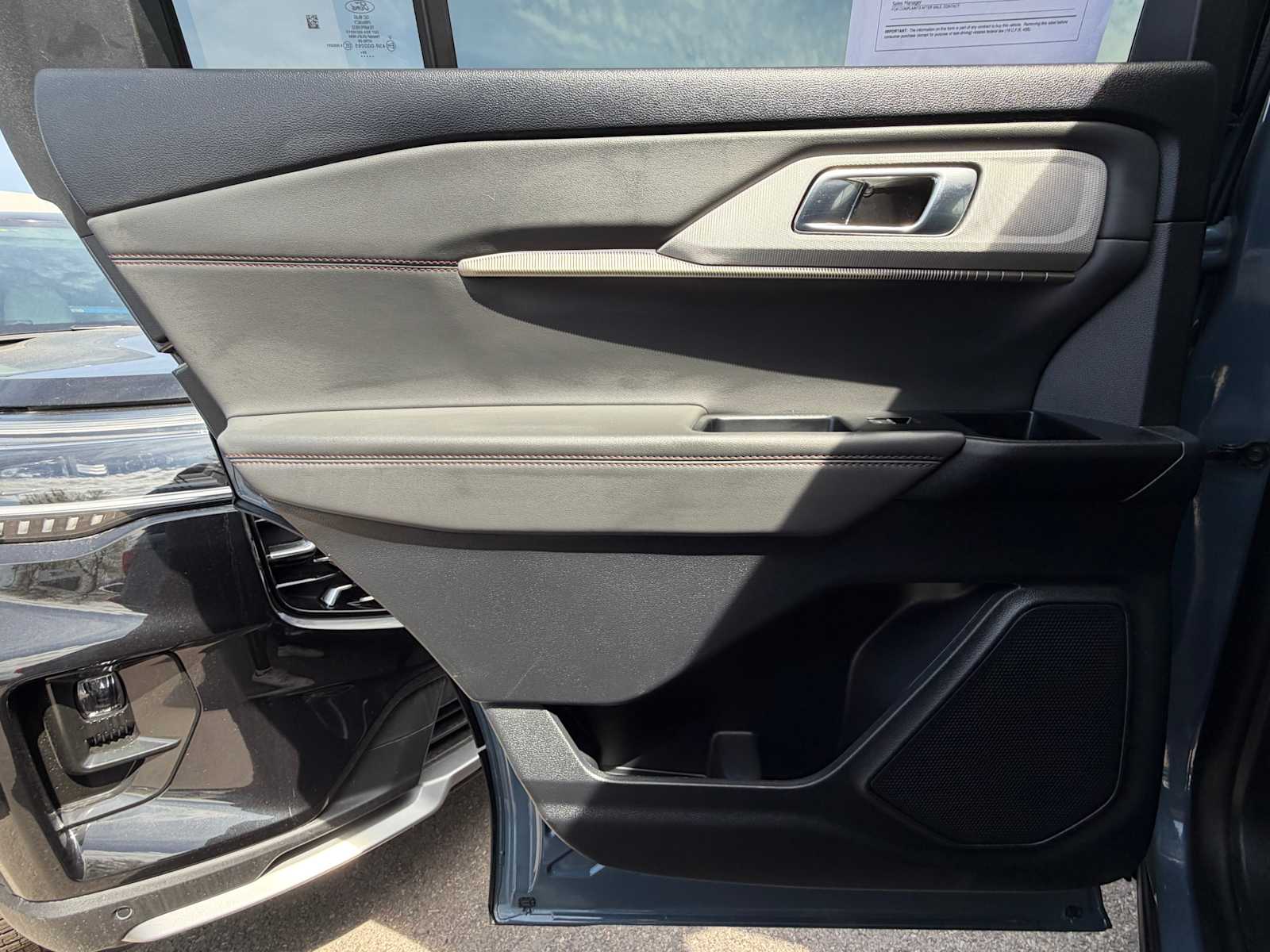 Thumbnail: 2025 Ford Explorer - 23