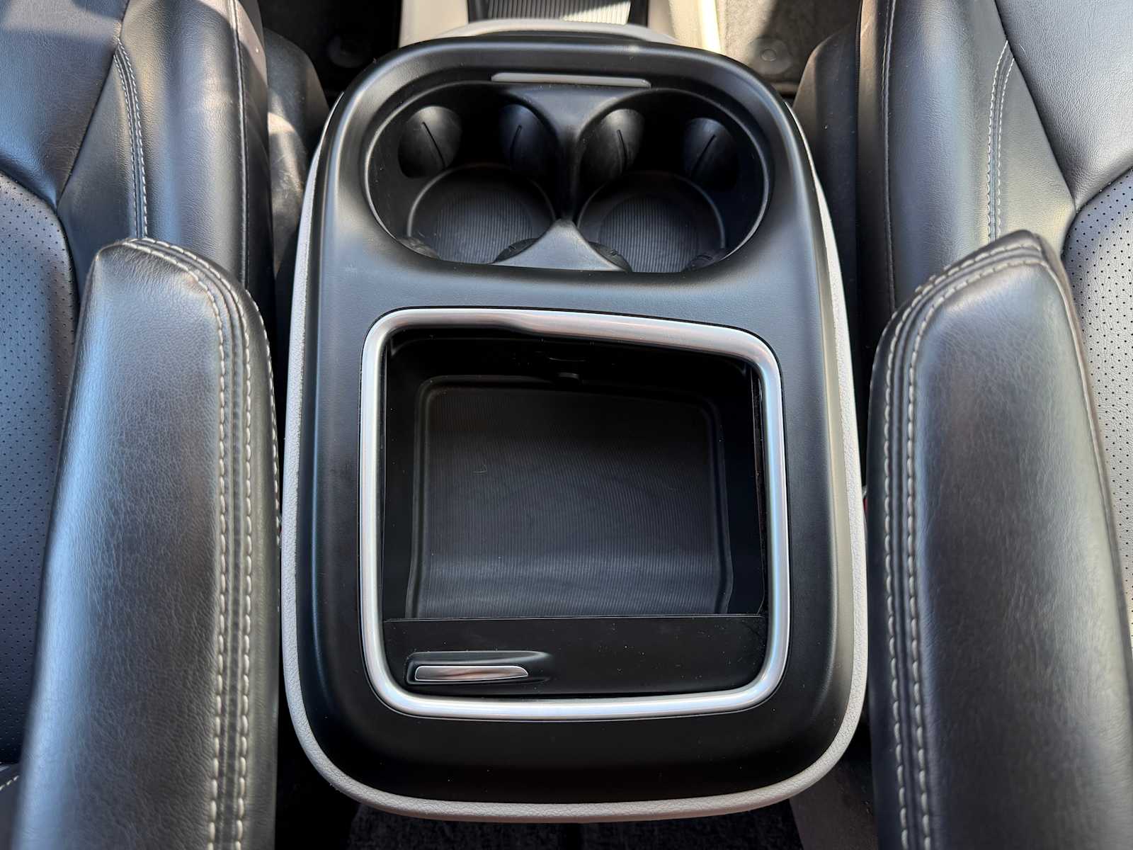 Thumbnail: 2023 Chrysler Pacifica - 23